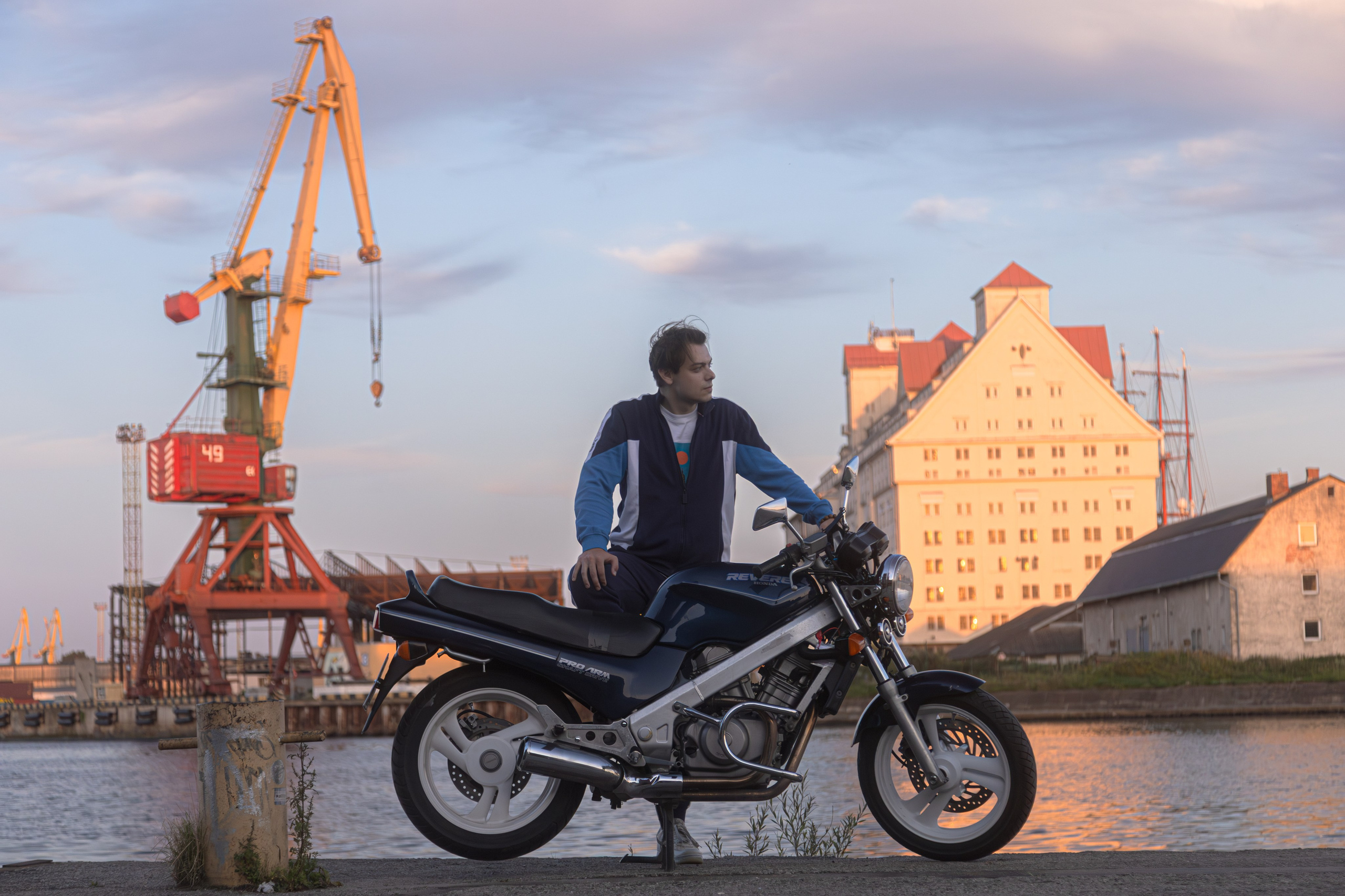 Daniil R. — Digital Noise —