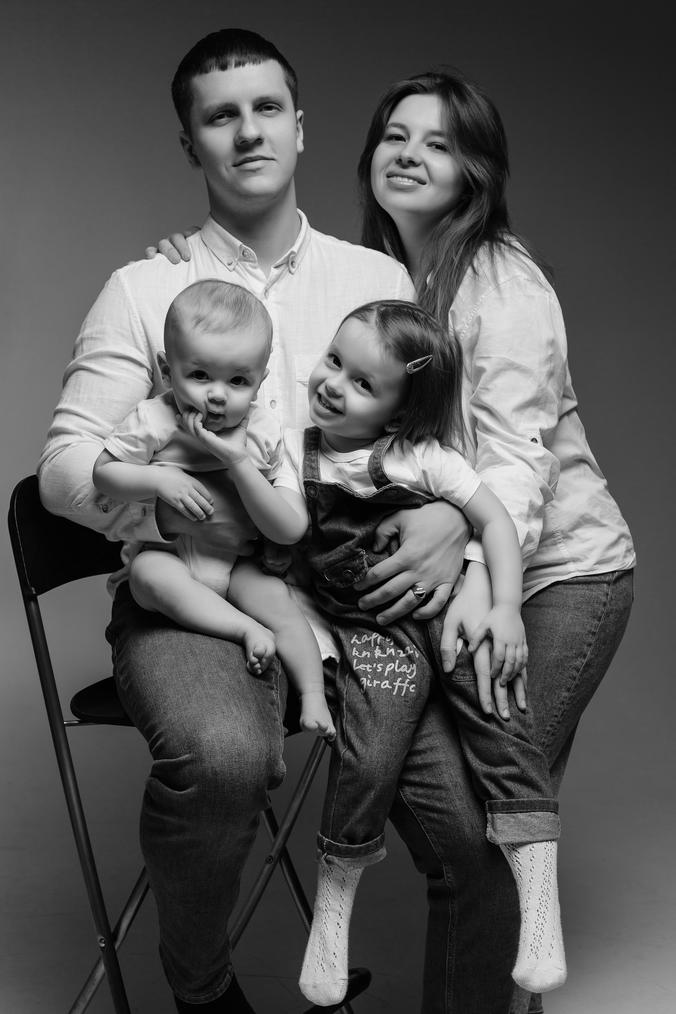 Семейная фотосессия Анастасии и Александра. Женский фотограф в Оренбурге Ирина Заводчикова