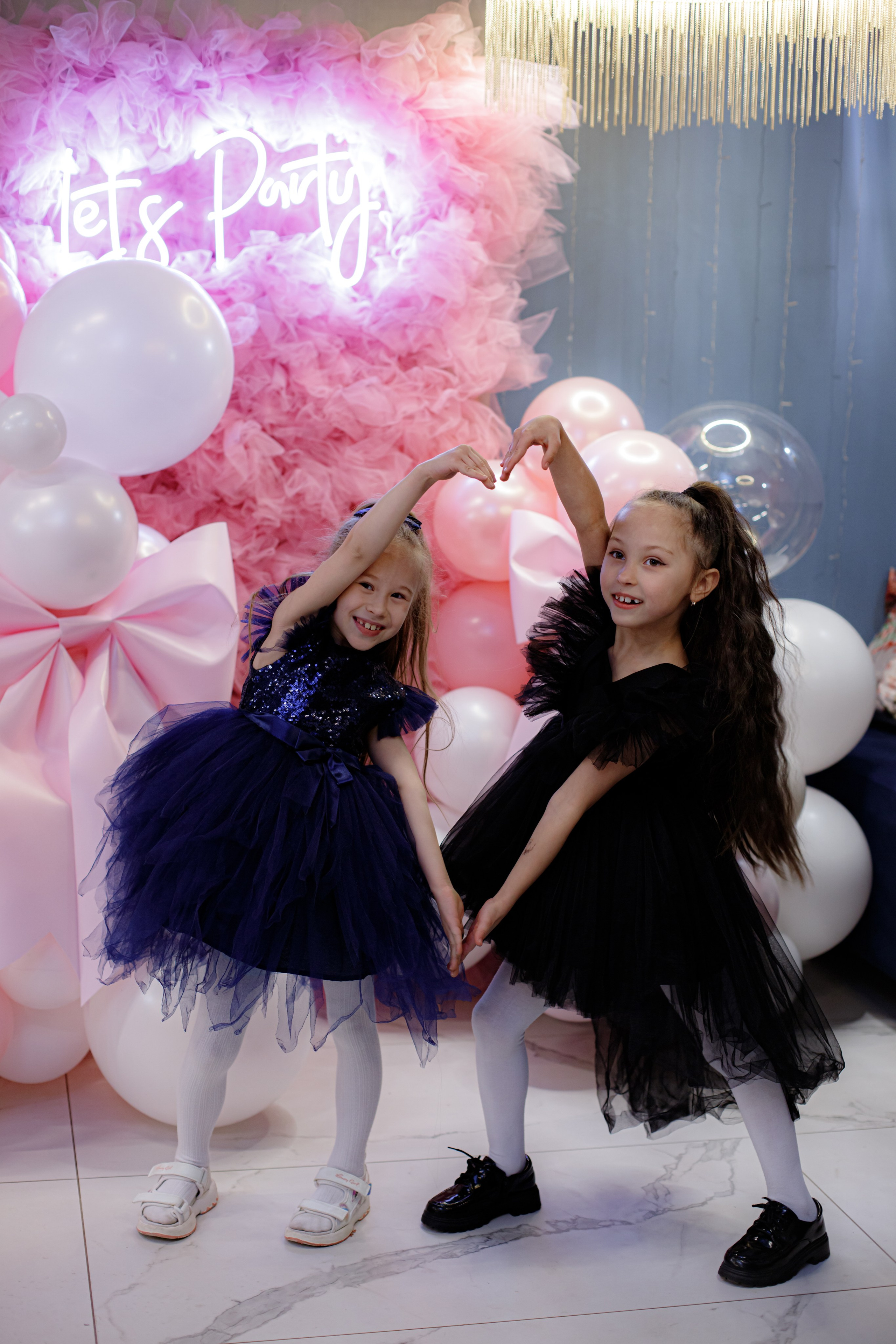 ASIA'S BIRTHDAY PARTY. Photokarish