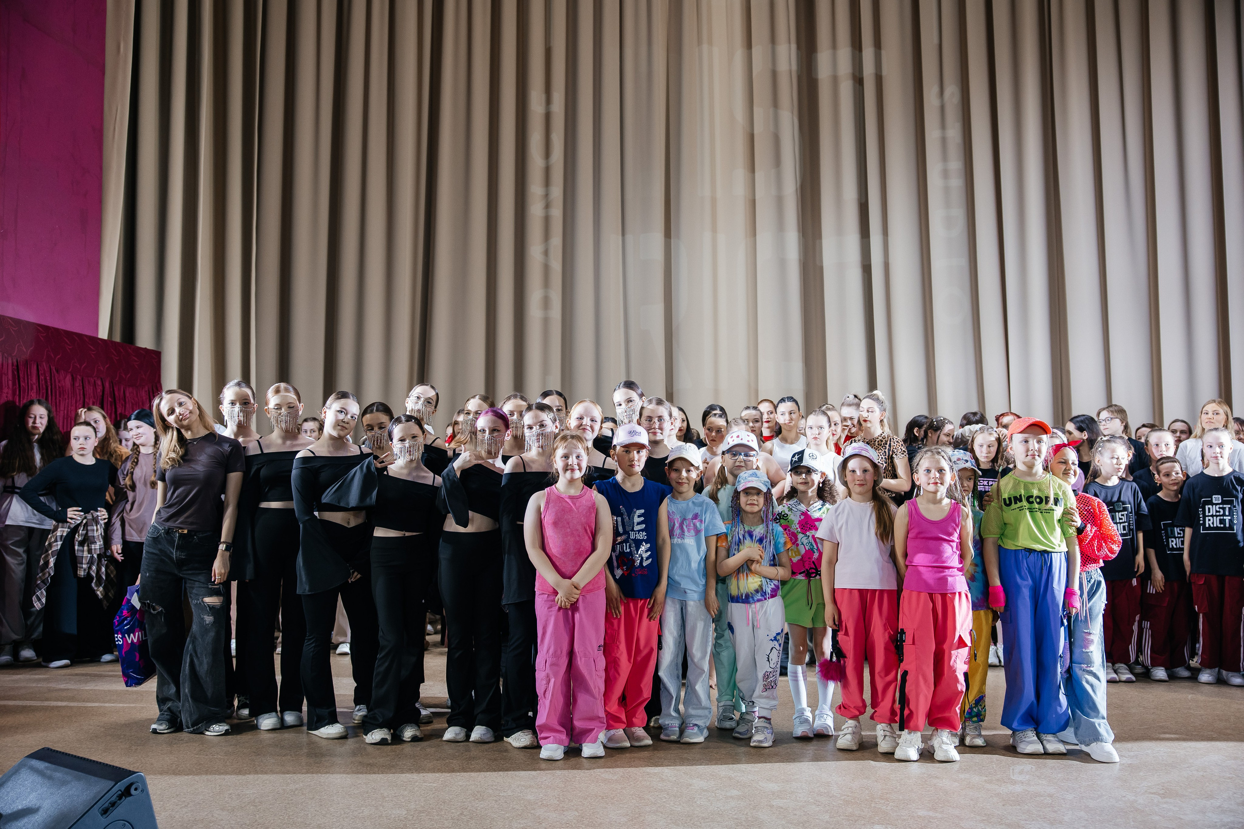 Дистрикт. Отчетный концерт. Свадебный и Семейный фотограф г. Ижевск Гульназ Солдатова. Гульназ фото