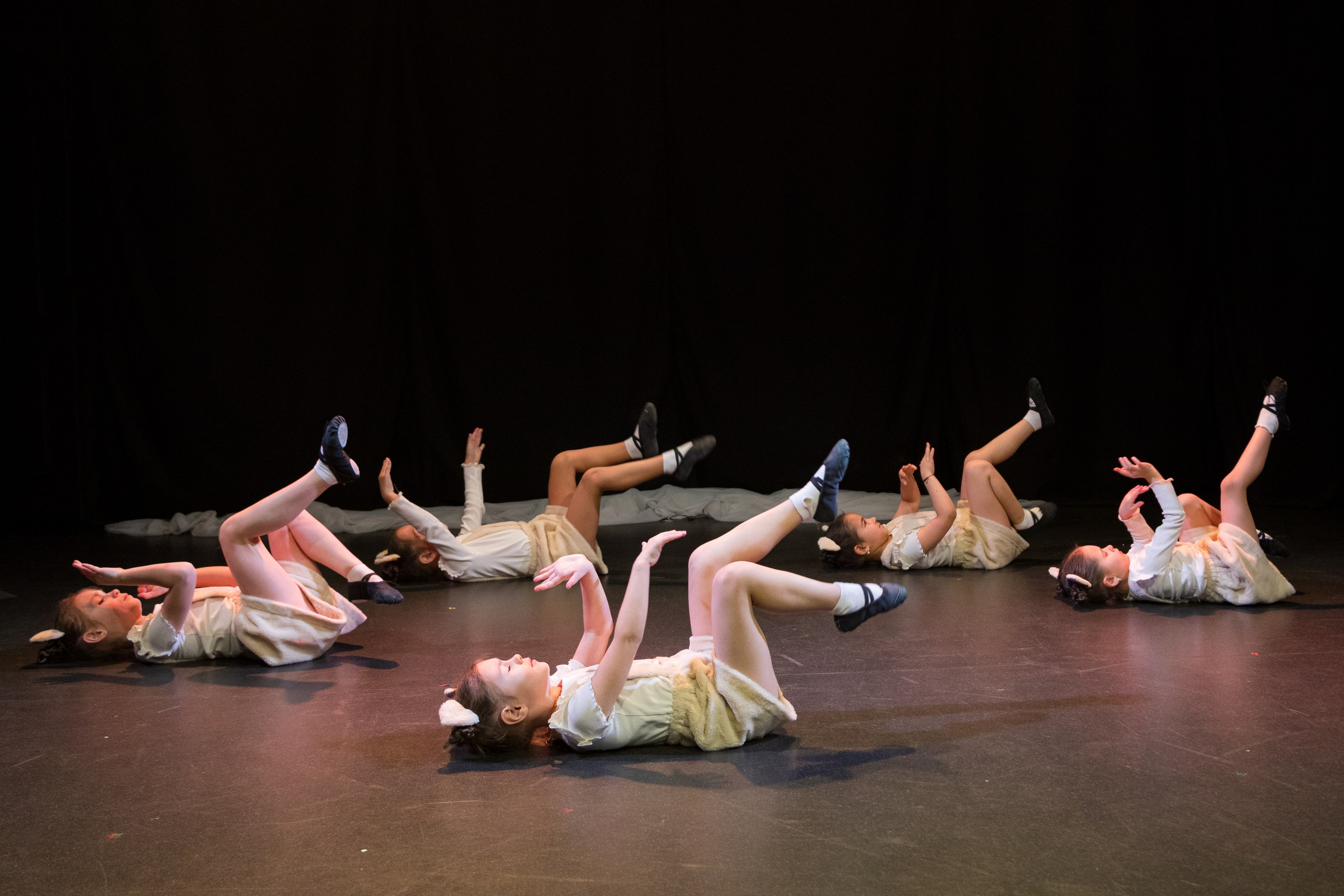 Отчетный танцевальный концерт детей 2-7 лет. Детский и контент фотограф Надя Волкова Санкт-Петербург