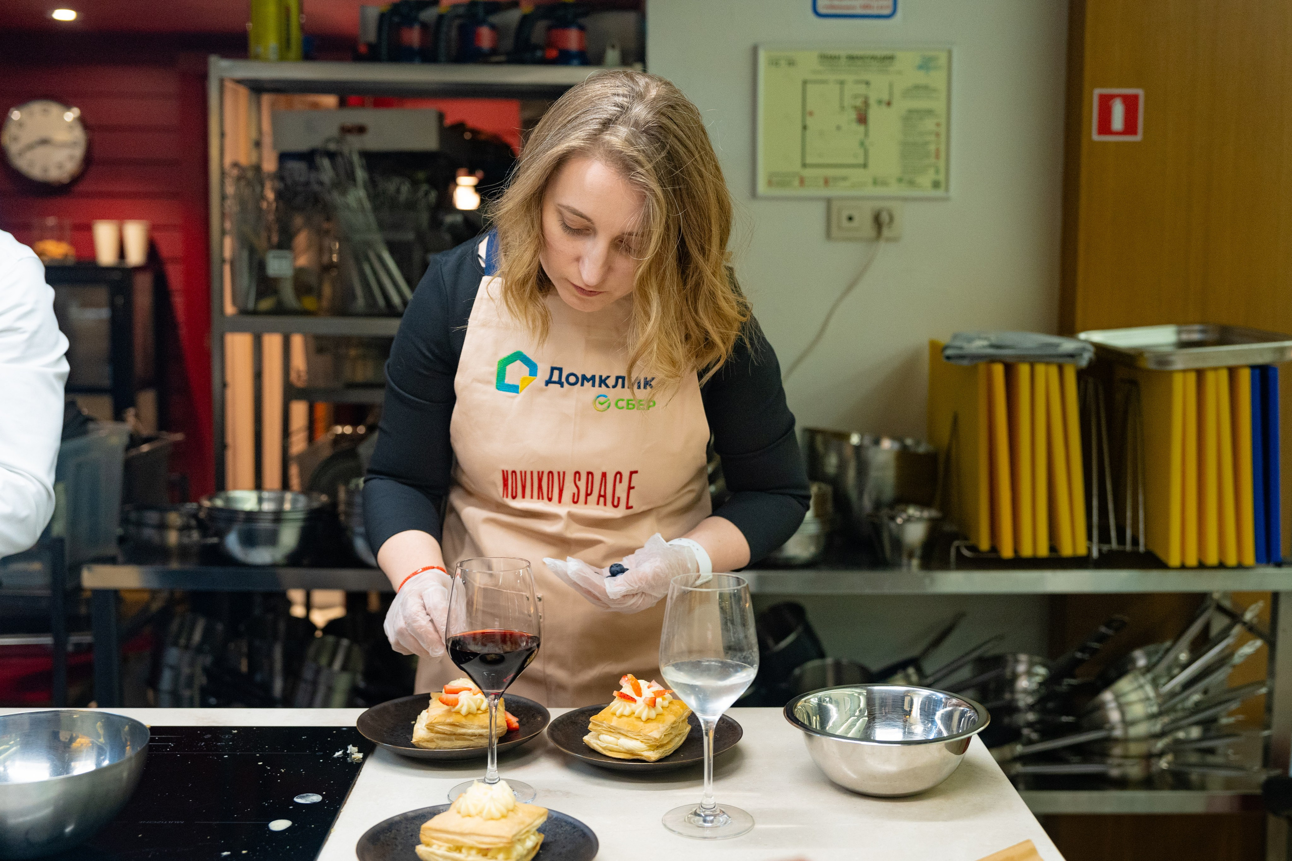 NOVIKOV SCHOOL — Умами зал. Фотограф Никита Комаров