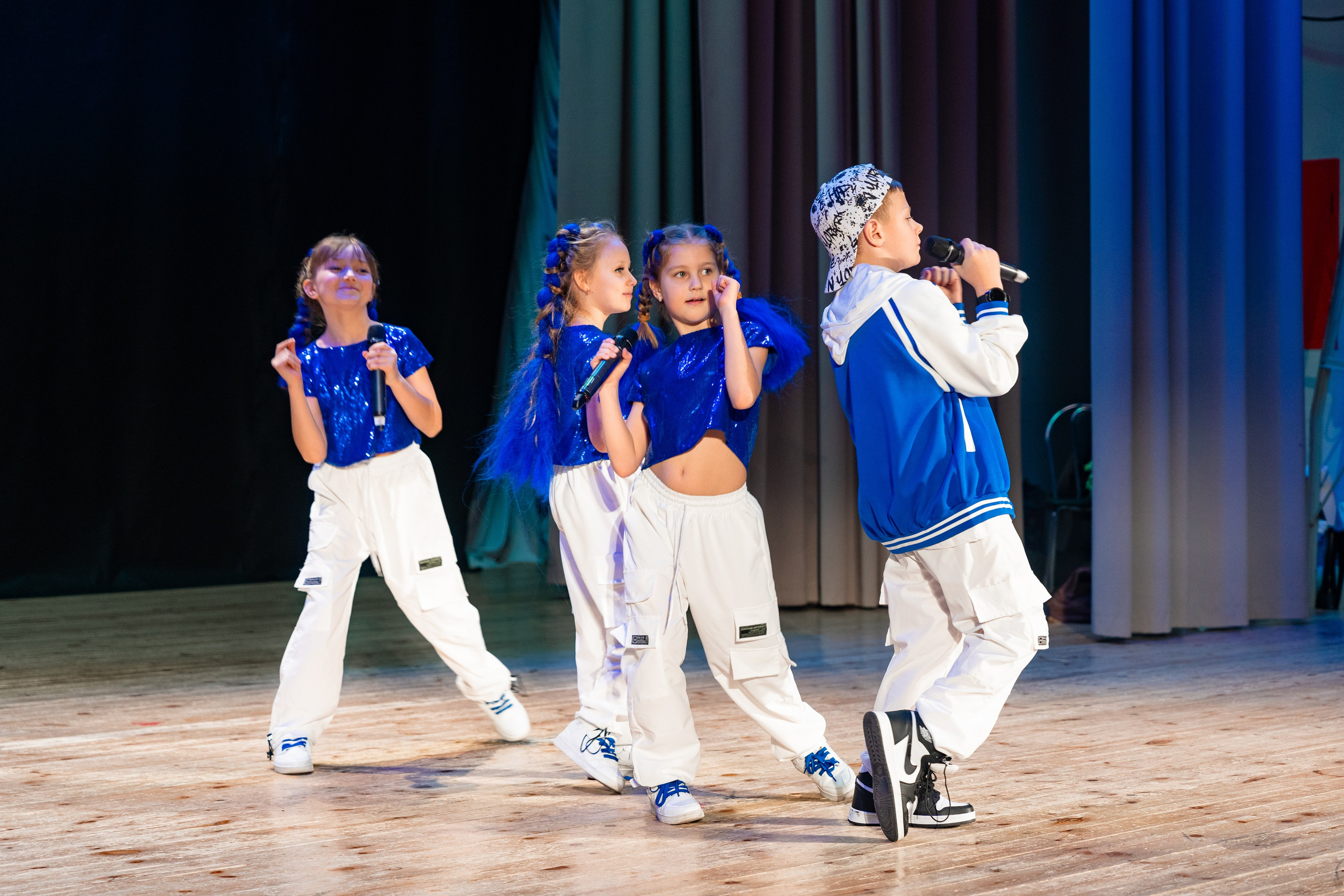 Концерт ДК Буривестник. Фотограф Никита Комаров