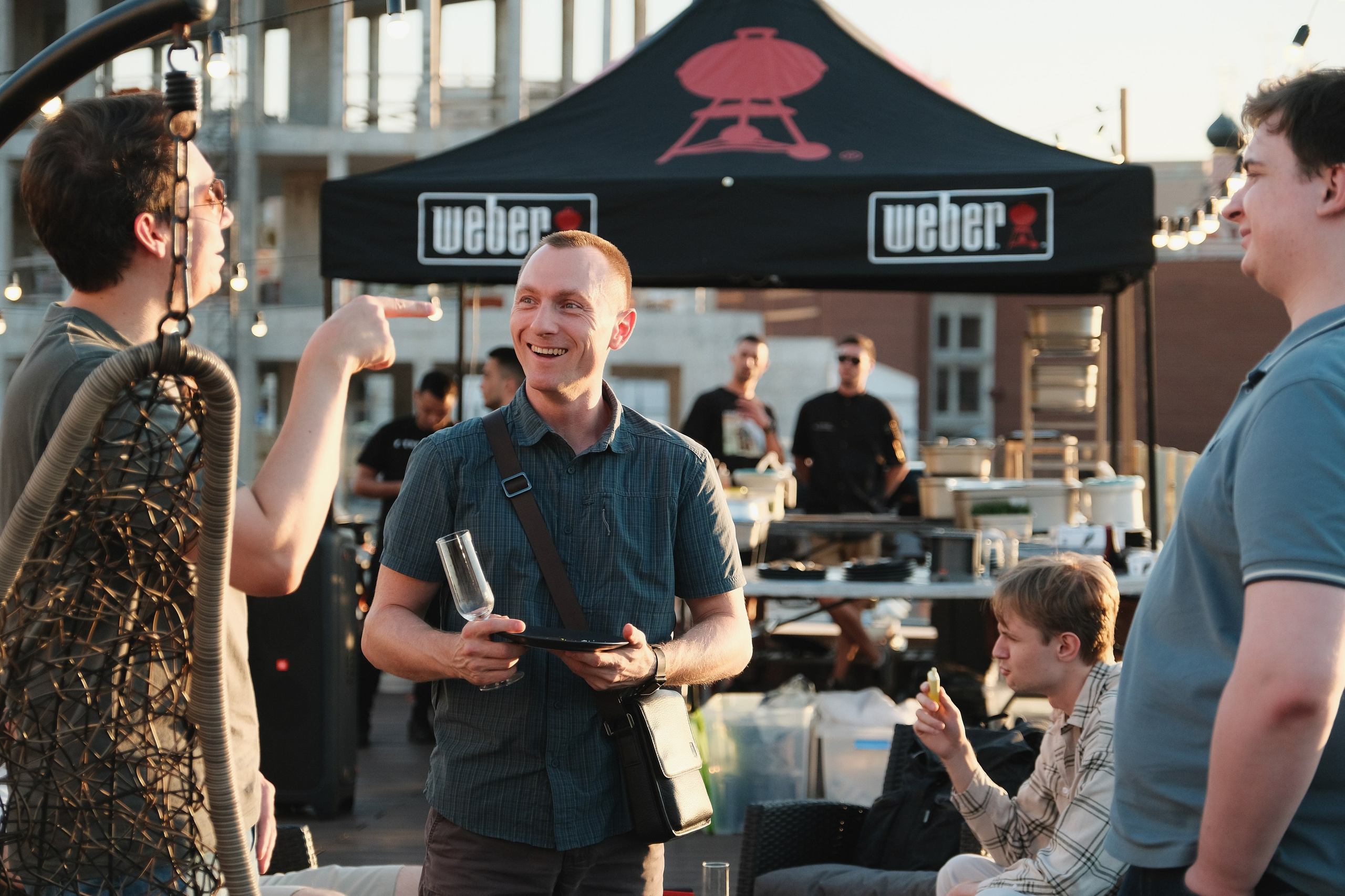 Болтовня на корпоративе. Фотосъемка в Москве.