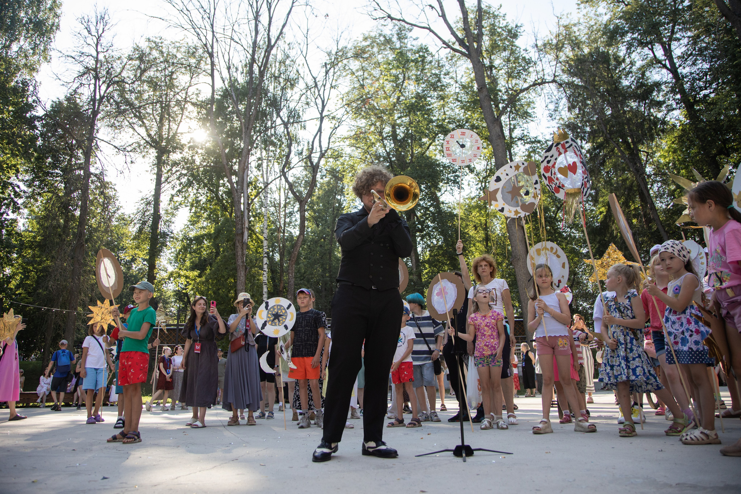 Трехдневный фотоотчет Выкса-фестиваль 2024. Фотограф городских и семейных событий Артем Карпухин