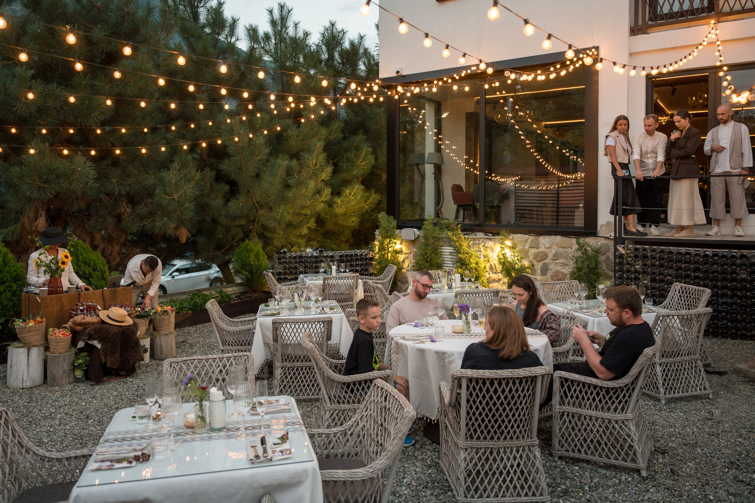 Гастрономический ужин в ресторане Co-Co Chalet. Репортажный фотограф в Красной Поляне и Сочи Павлюченко Екатерина