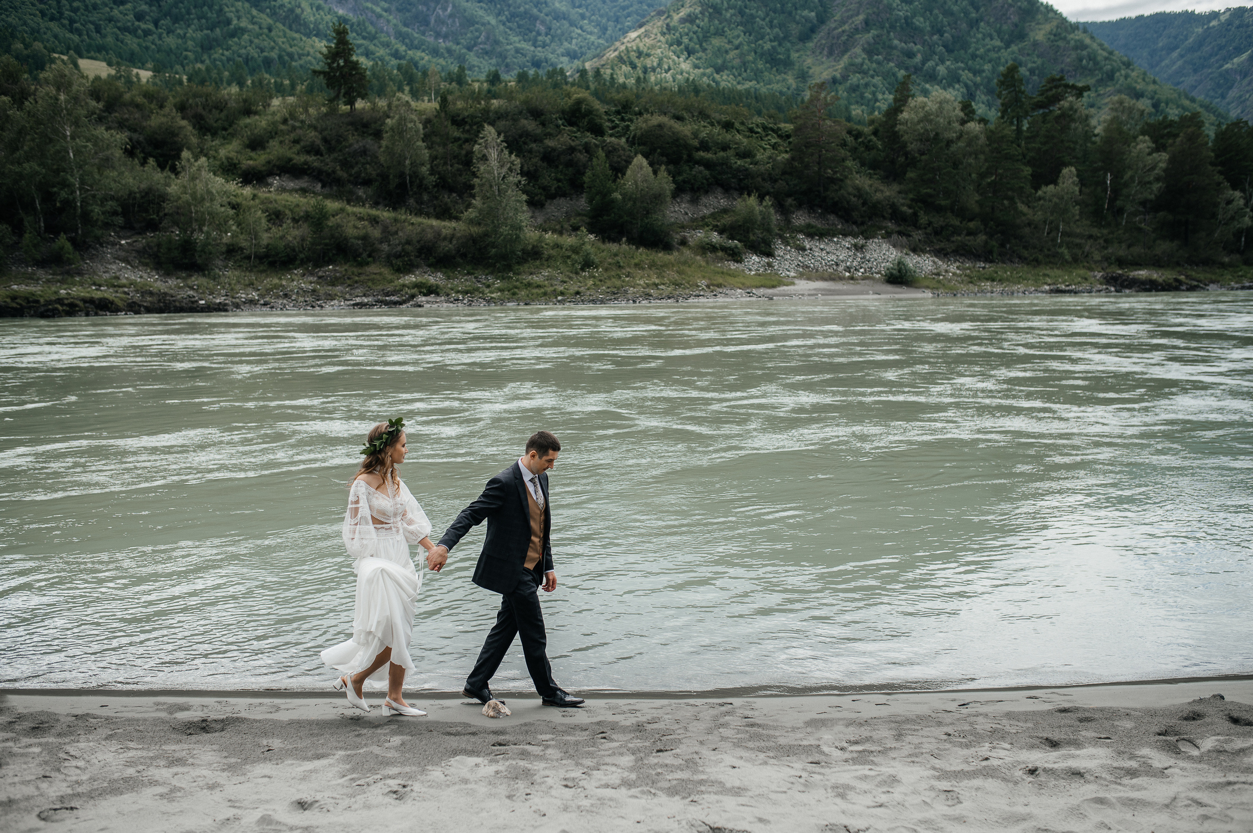 Игорь и Виктория. Свадебная  съемка на Алтае