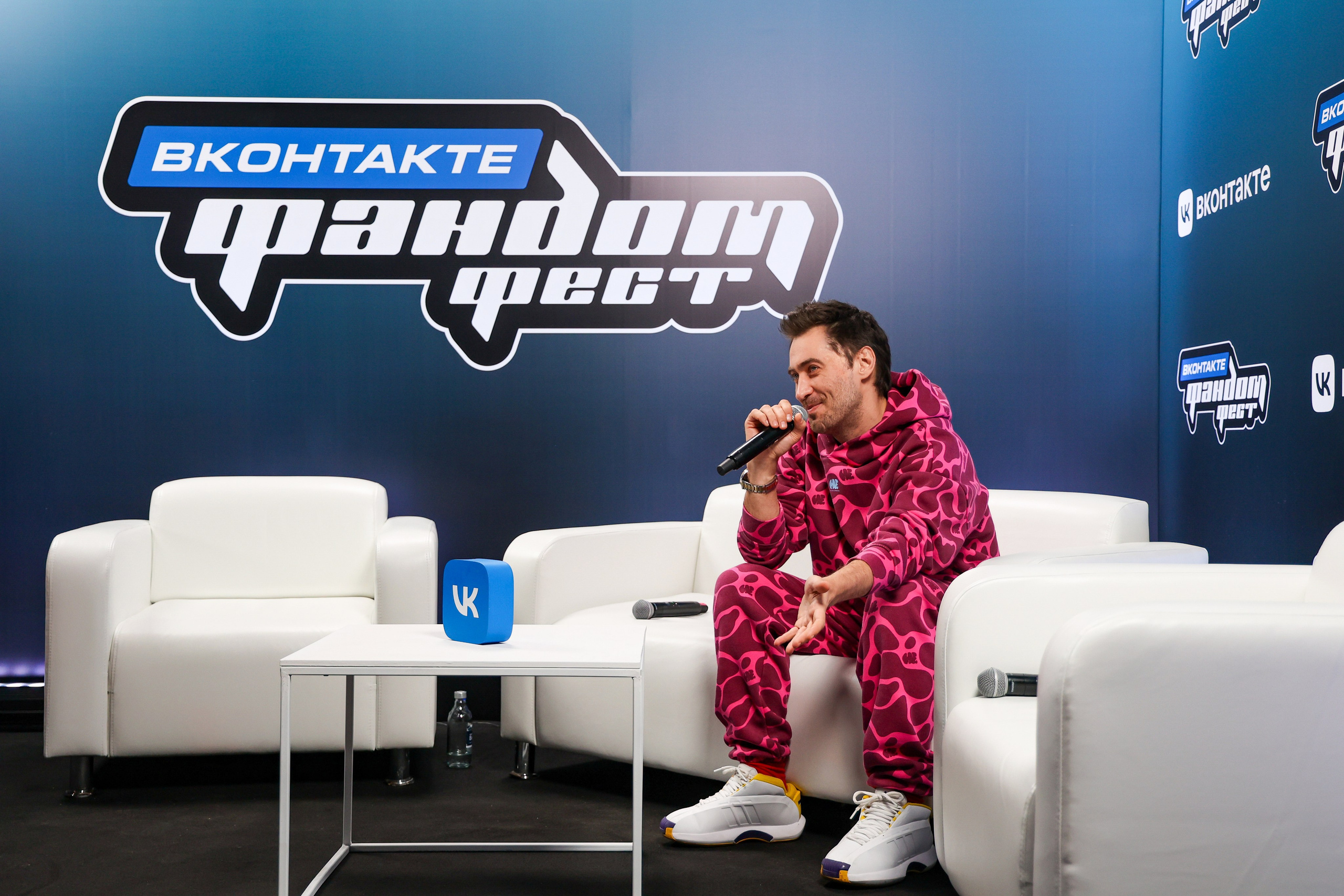 VK Fest. Показ «Стометровка» с Дмитрием Чеботарёвым. Свадебный и Event фотограф в Москве Бажина Ирина