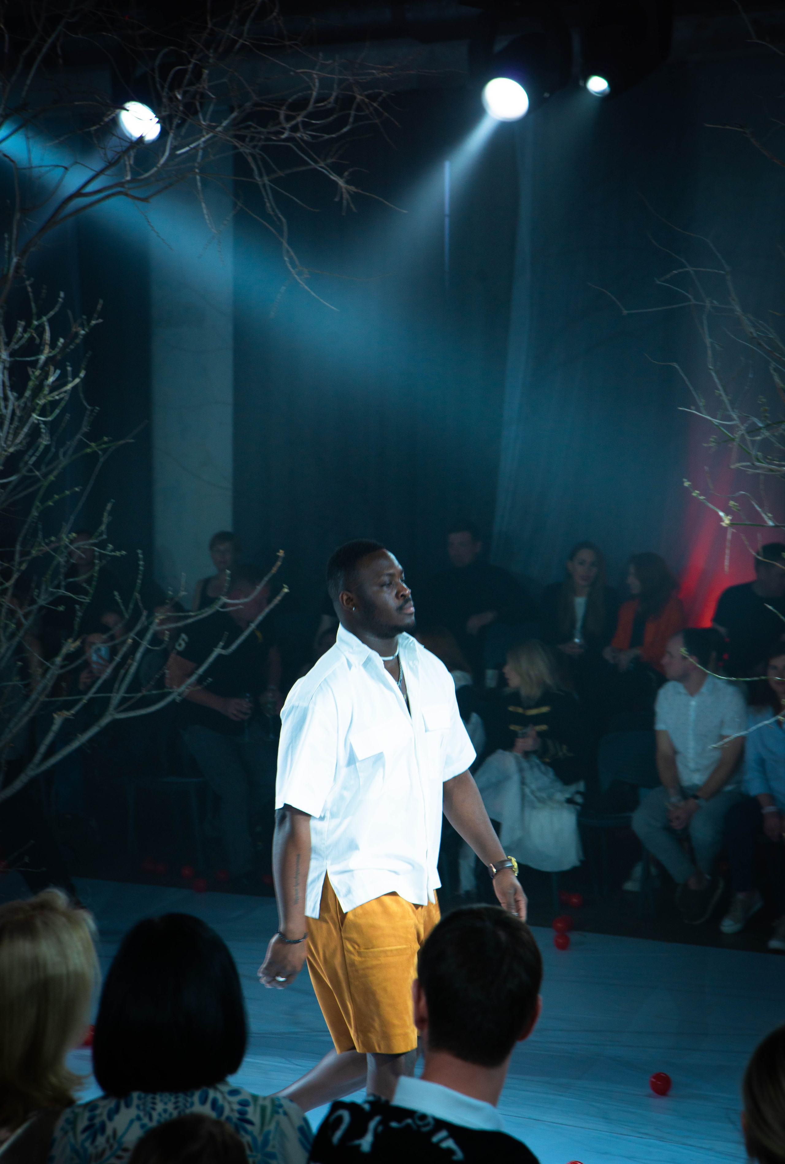 Показ «Красный Шум». Ксения Glossa. Портретный и репортажный фотограф в Самаре