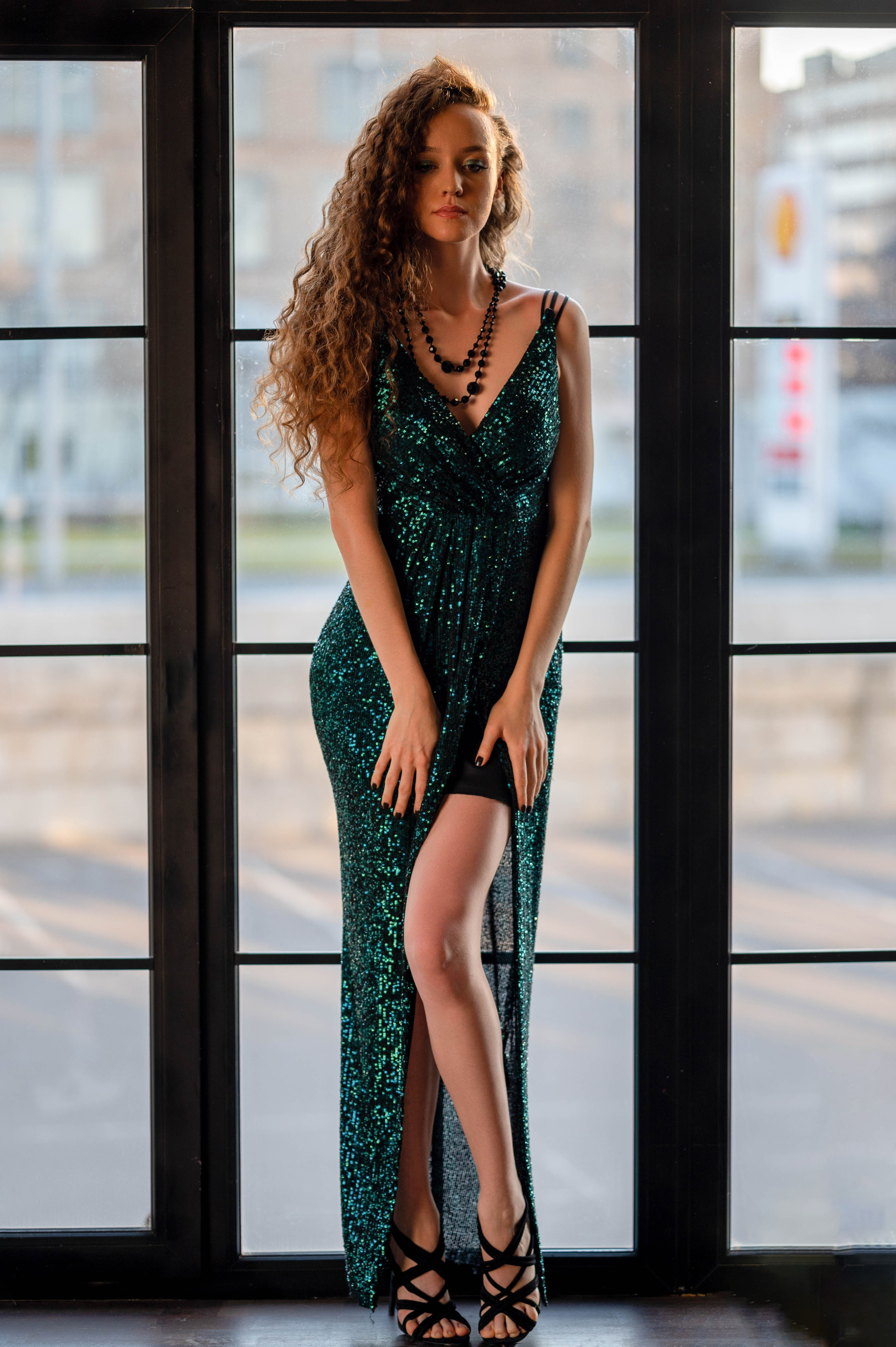 Новый год девушка. Семейный и контент фотограф в Москве Alira