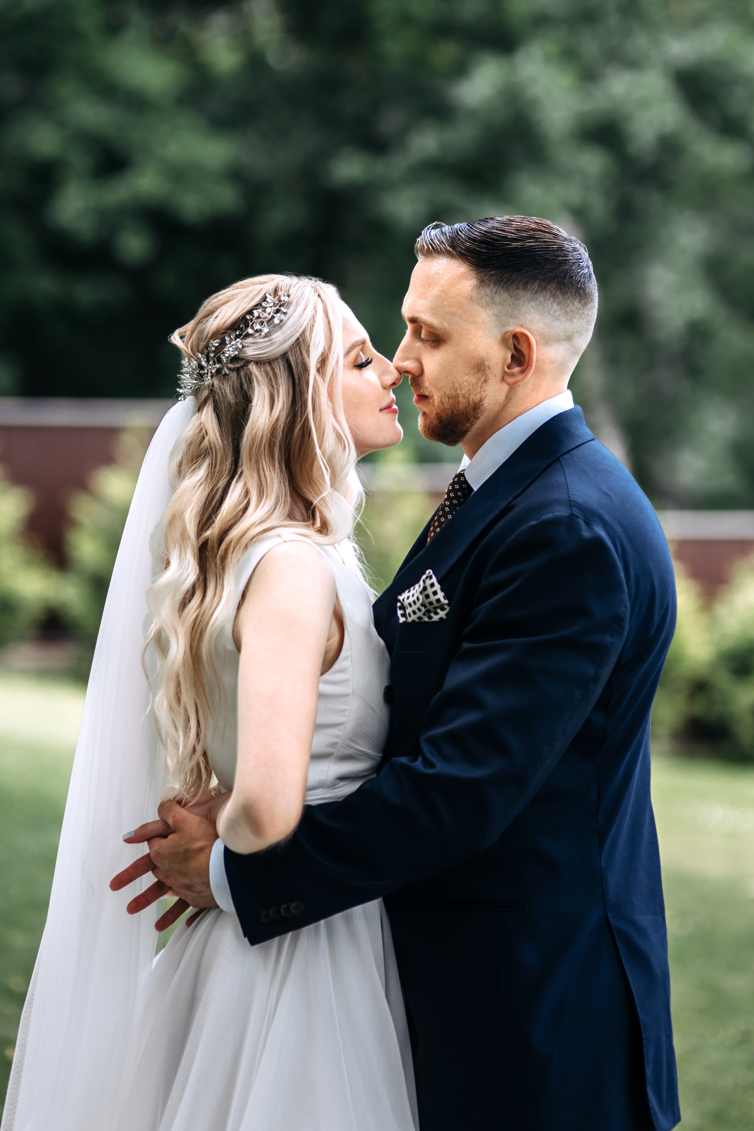 Оксана и Андрей • Свадебный день. Свадебный и семейный фотограф в Минске