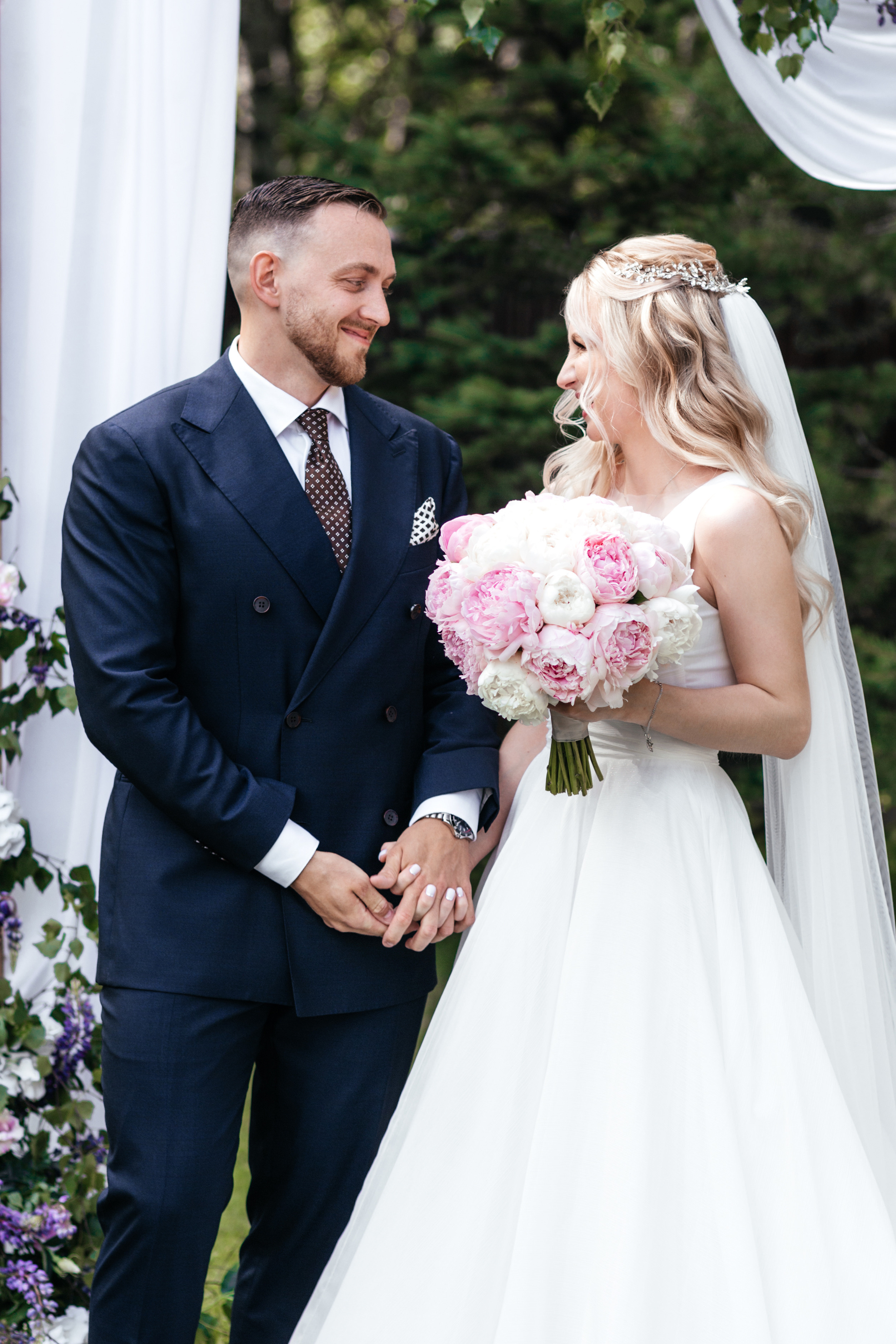 Оксана и Андрей • Свадебный день. Свадебный и семейный фотограф в Минске