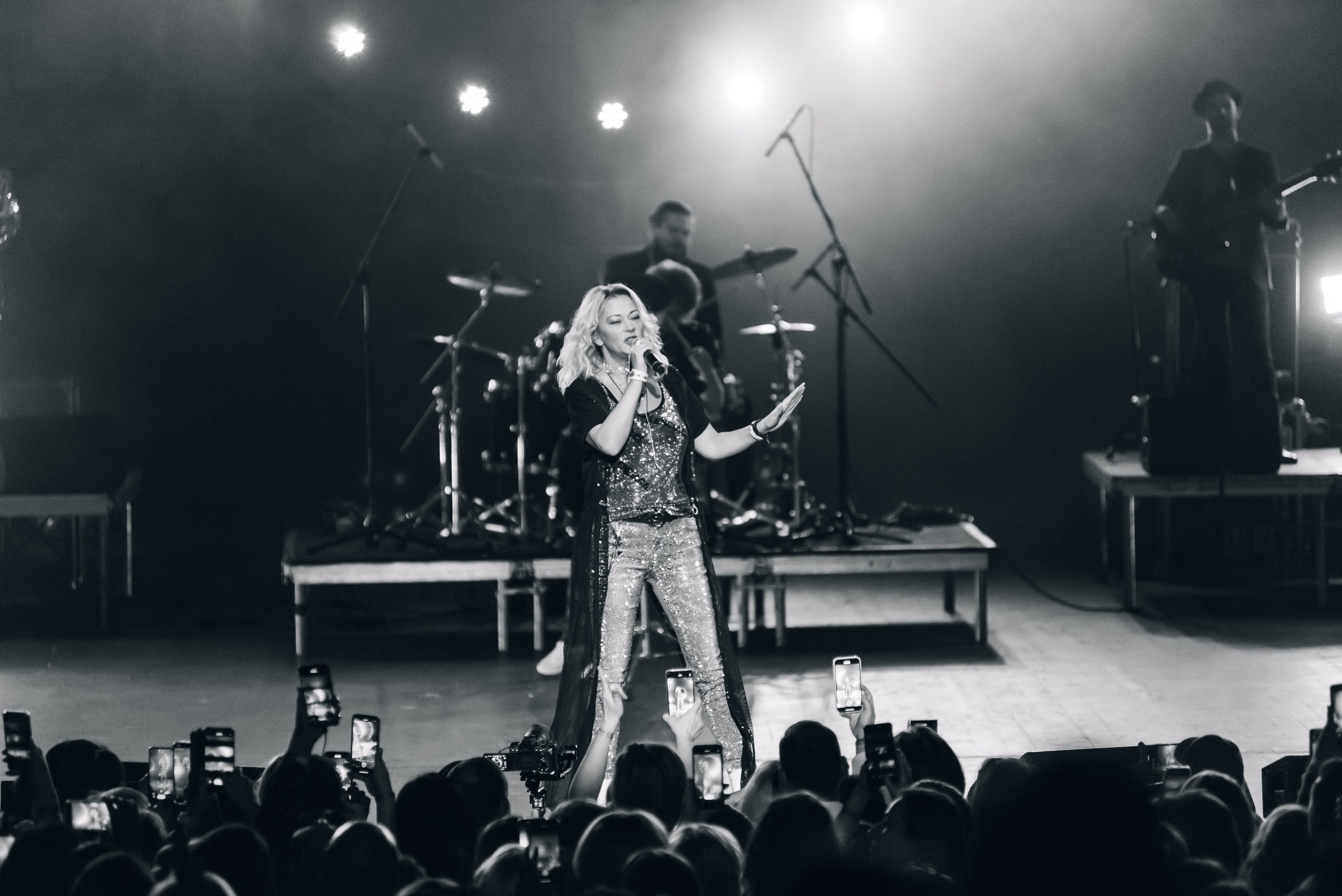 Дискотека 80-90-2000х — «Имена на все времена», Крокус Сити Холл. Бренд-фотограф для экспертов и блогеров в Москве Влада Горбовская