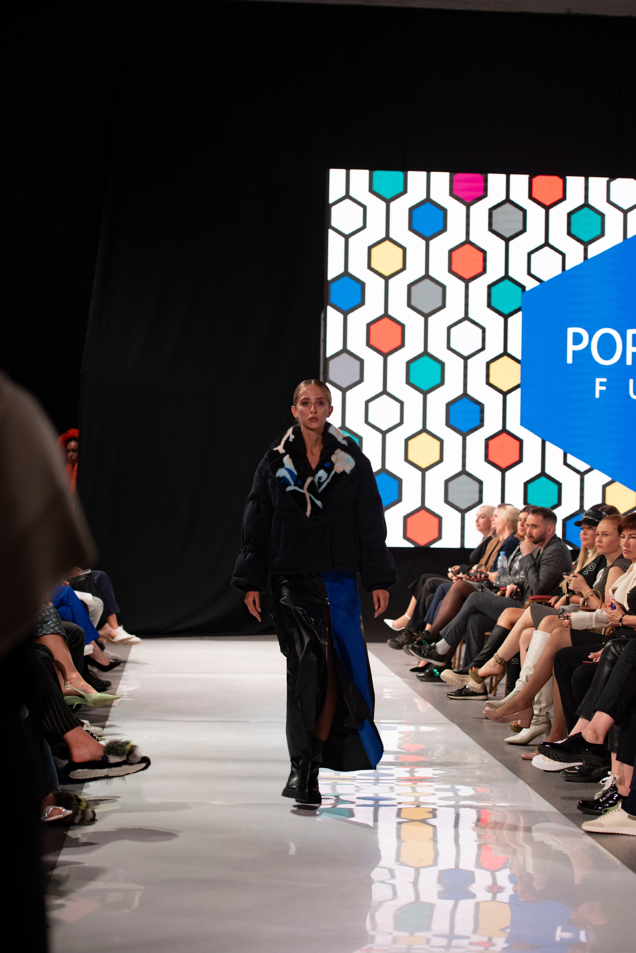 Фотограф на модельный показ. Свадебный, семейный, фэшн фотограф, школьный фотограф в Сочи