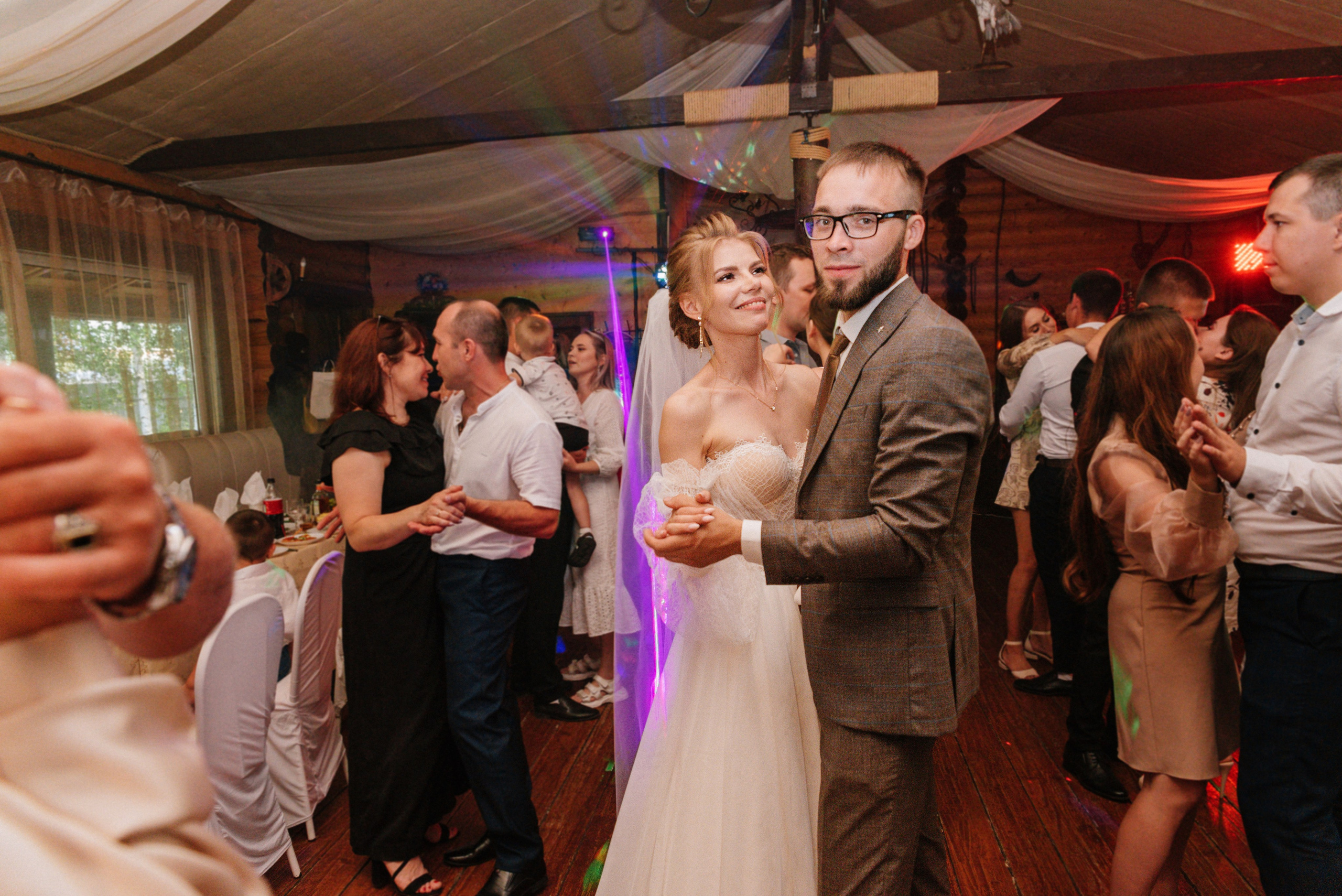 Свадьба Александра и Арины 6.08.2022. Душевный фотограф Ильсия Валеева. Не путать с душным