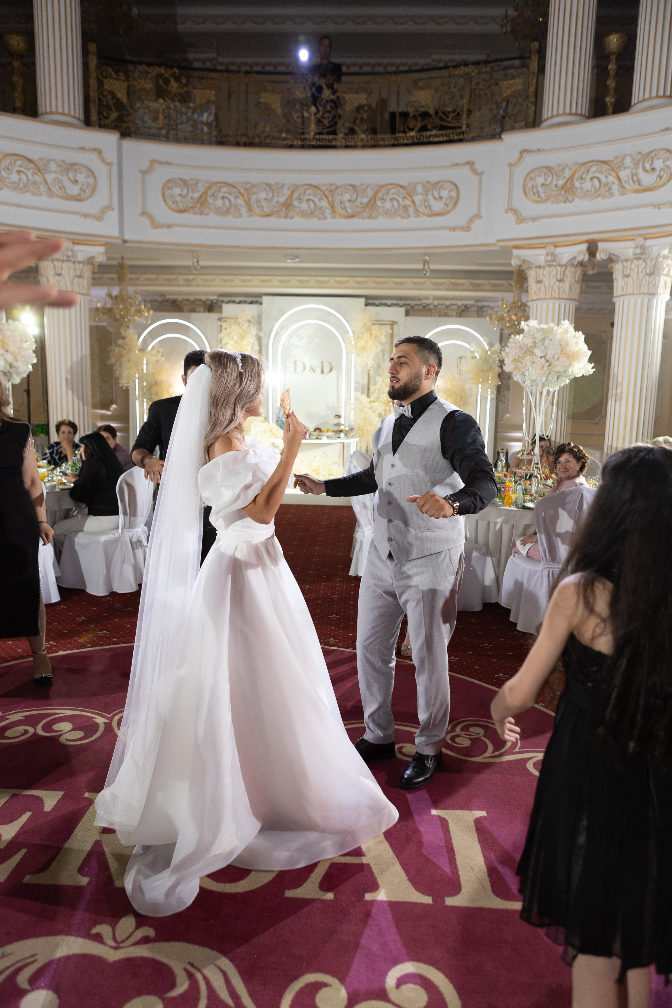 Свадебный фотограф Уфа — Руслан ГабдлисламовЖивые эмоции, красивые кадры, воспоминания на всю жизнь.Работаю по всей Республике Башкортоста. Свадебный фотограф Уфа Руслан Габдлисламов