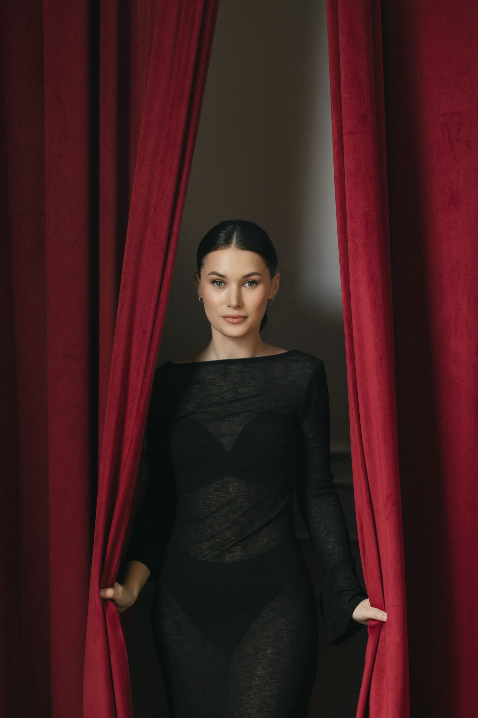 «ЖЕНЩИНА В ЧЕРНОМ». Maria Startseva Photo