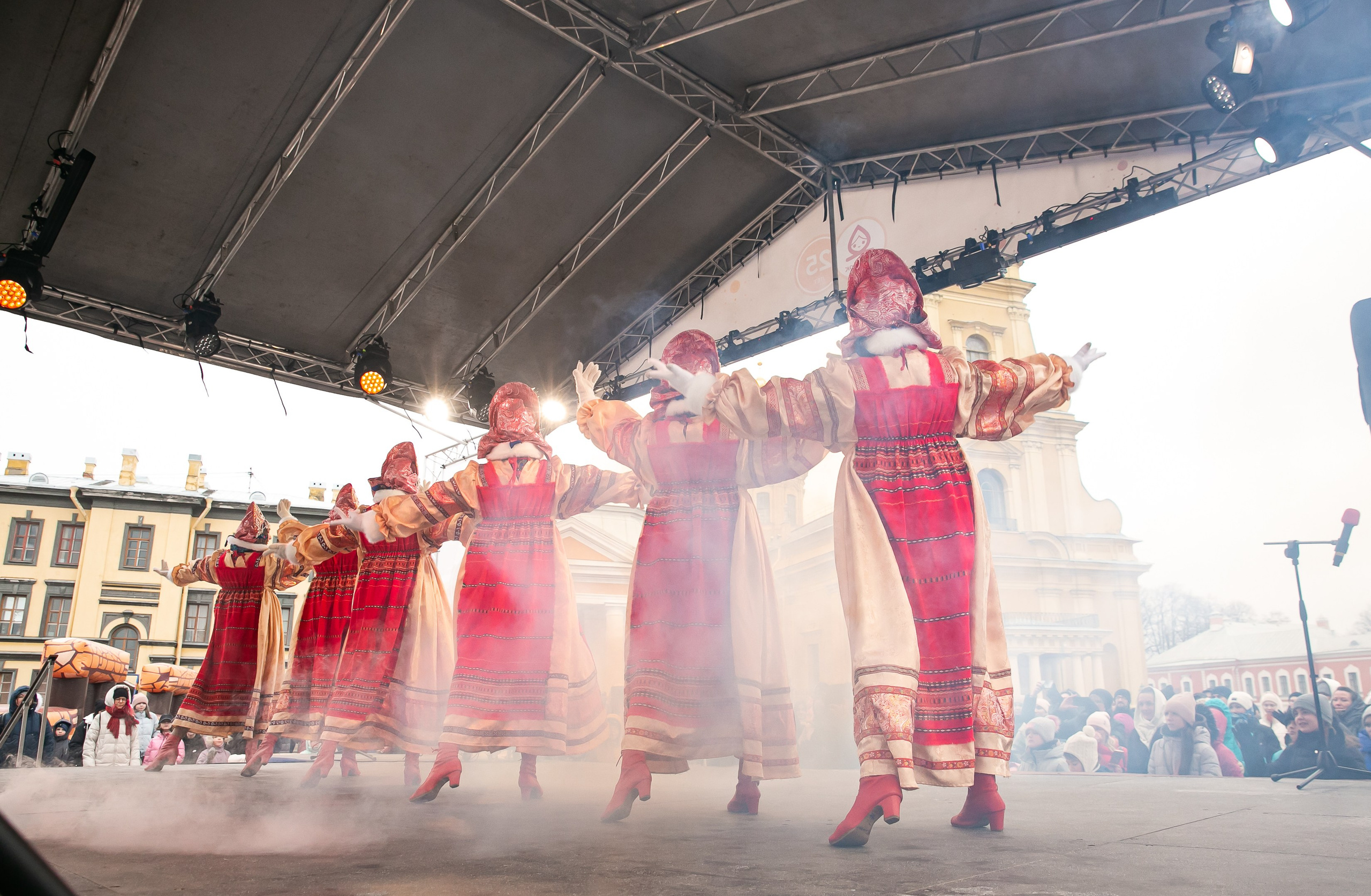 Масленица 2024 Петропавловская крепость. Семейный и портретный фотограф в Санкт-Петербурге Ольга Станкова