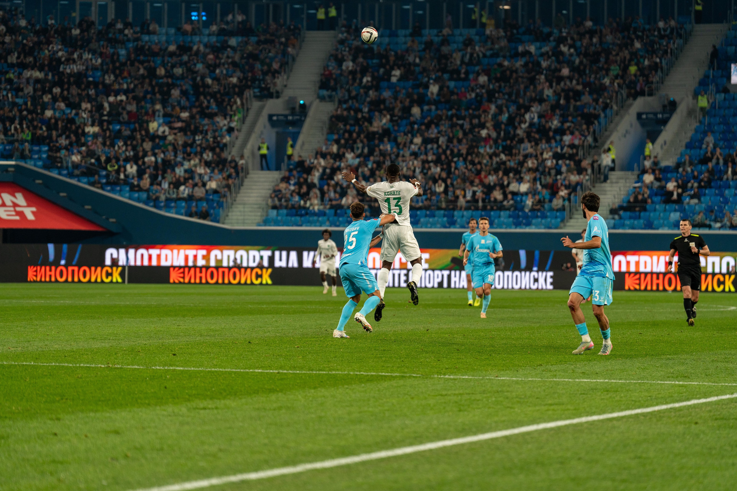 Репортажный спортивный фотограф Санкт-Петербург: Зенит против Ахмата