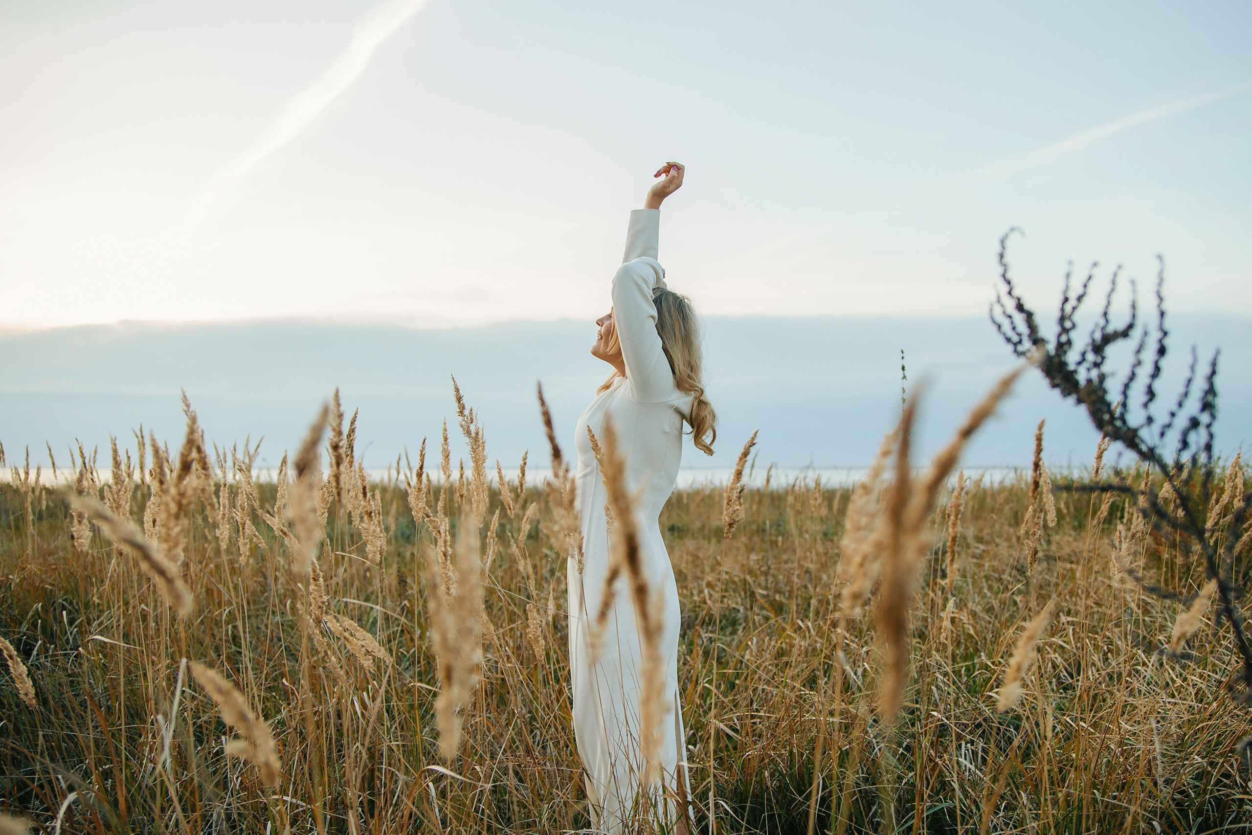Настя, съемка на море и в поле. Выпускные альбомы Искитим, Бердск и Новосибирск Крюкова Елена