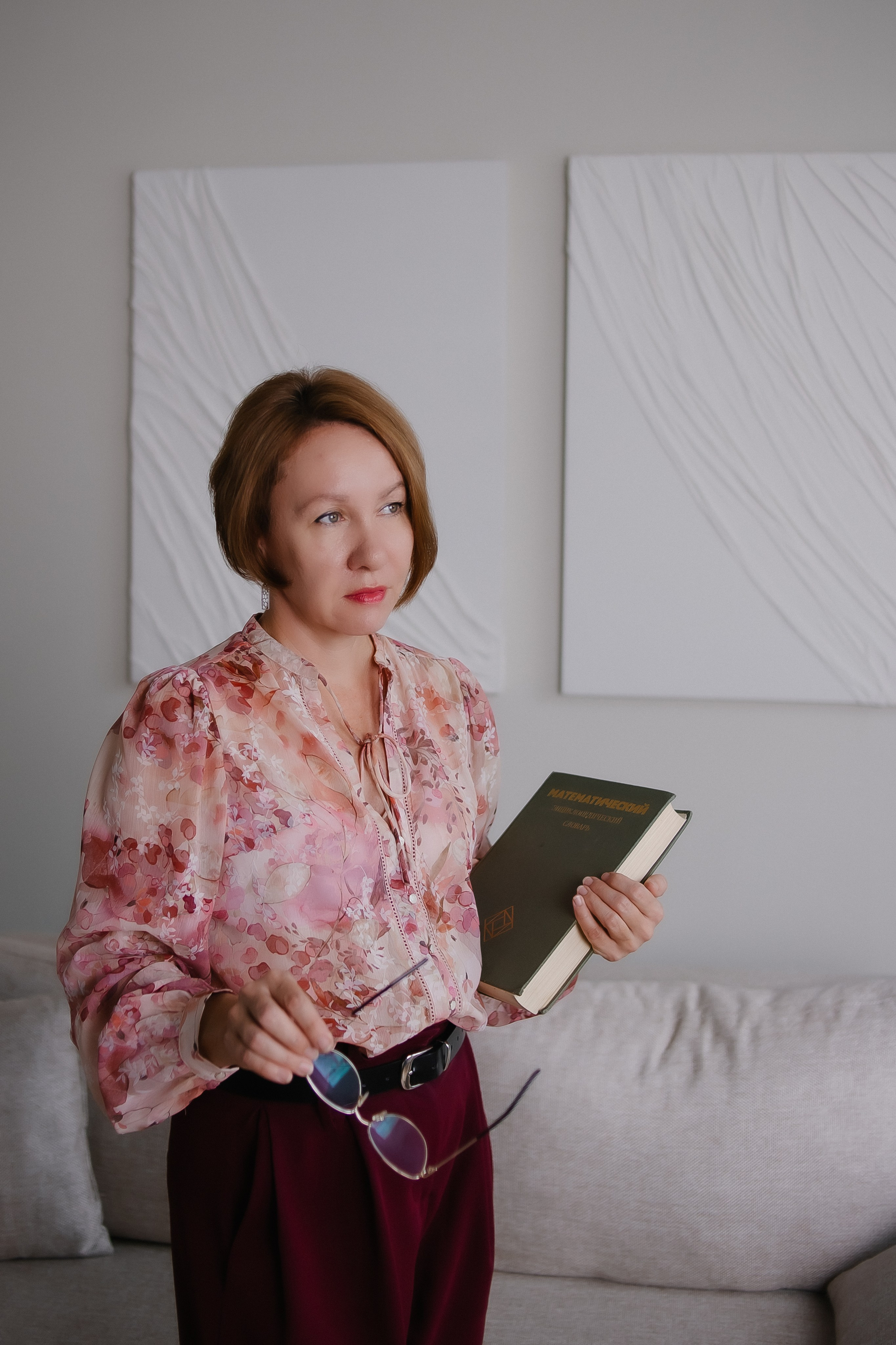 Ольга. Фото для контента. Репетитор. Фотограф Регина Крикунова г. Красноярск