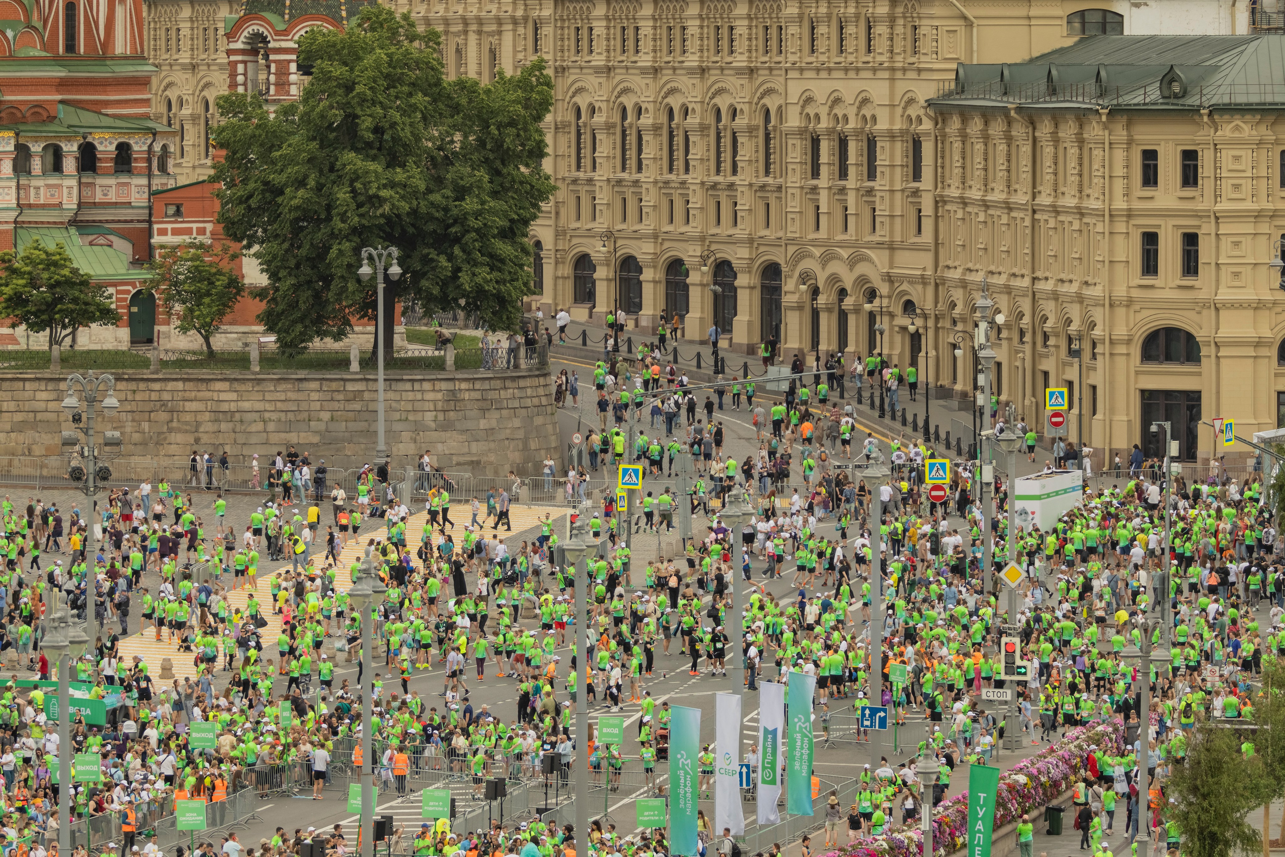 Сбер Зелёный Марафон 2025 Балчуг. Репортажный, event, концертный и backstage фотограф из Москвы Виталий Кривцов