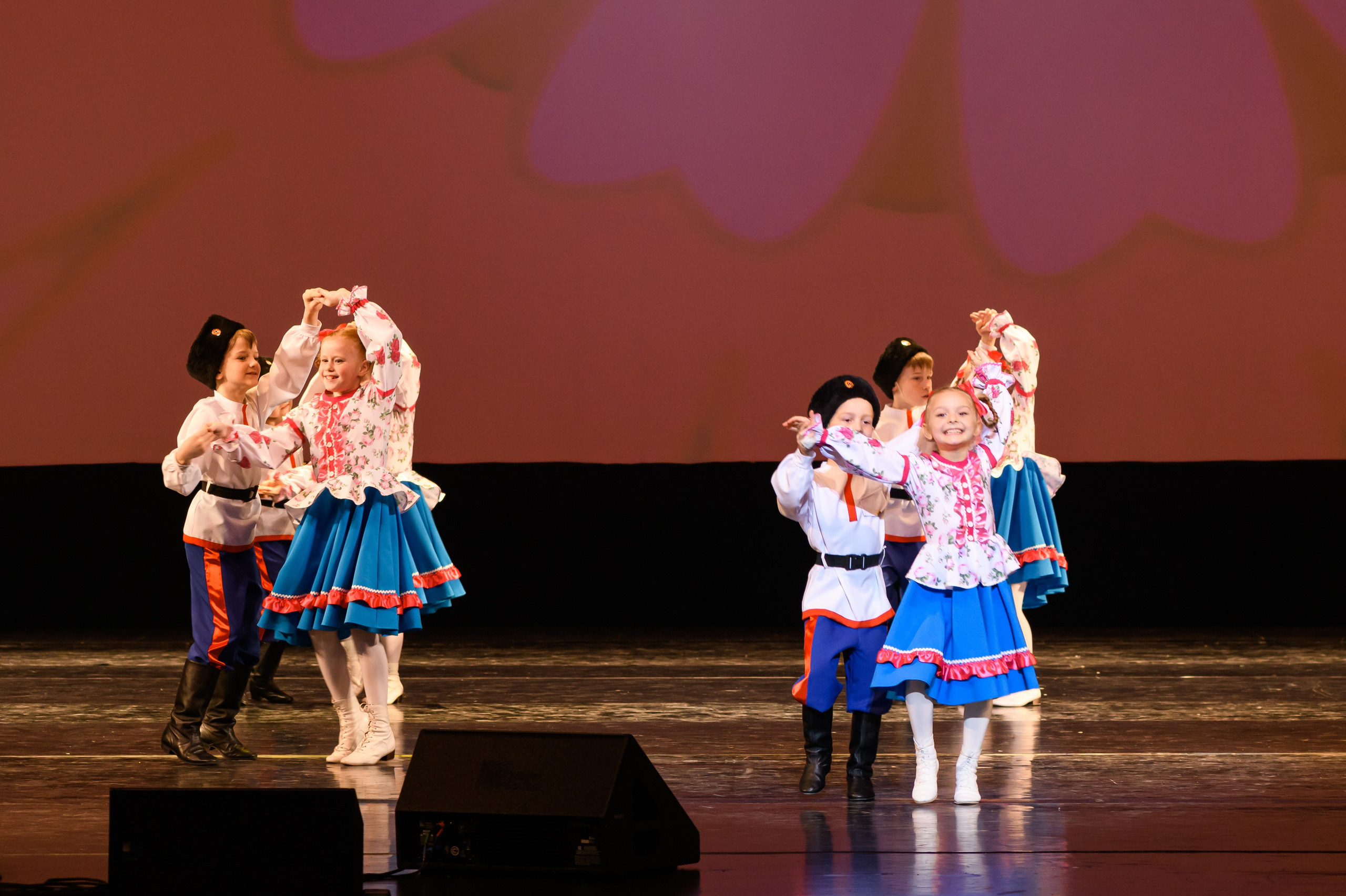 23 апреля, часть 2, БКЗ Октябрьский, г. Санкт-Петербург. Золотое яблочко