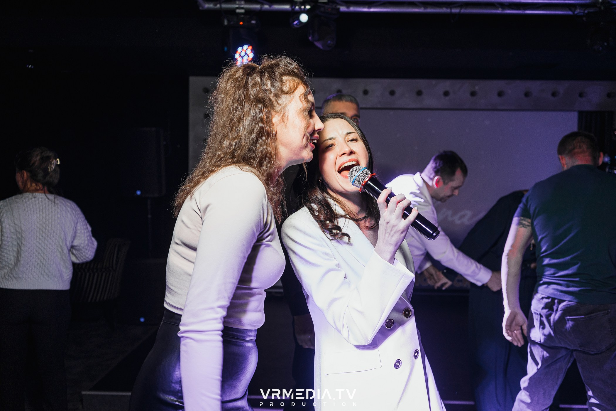 РОК-ВЕЧЕРИНКА в караоке-баре «Volna»