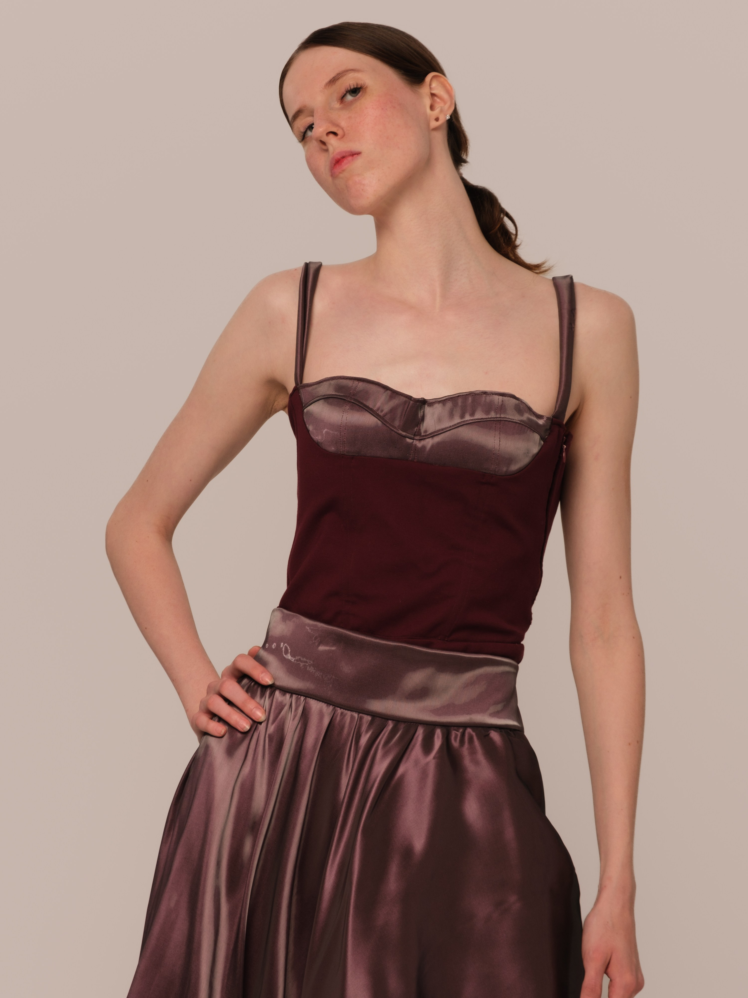 ZHAKOVA BRAND каталог. Мари — фотограф и видеограф из Москвы