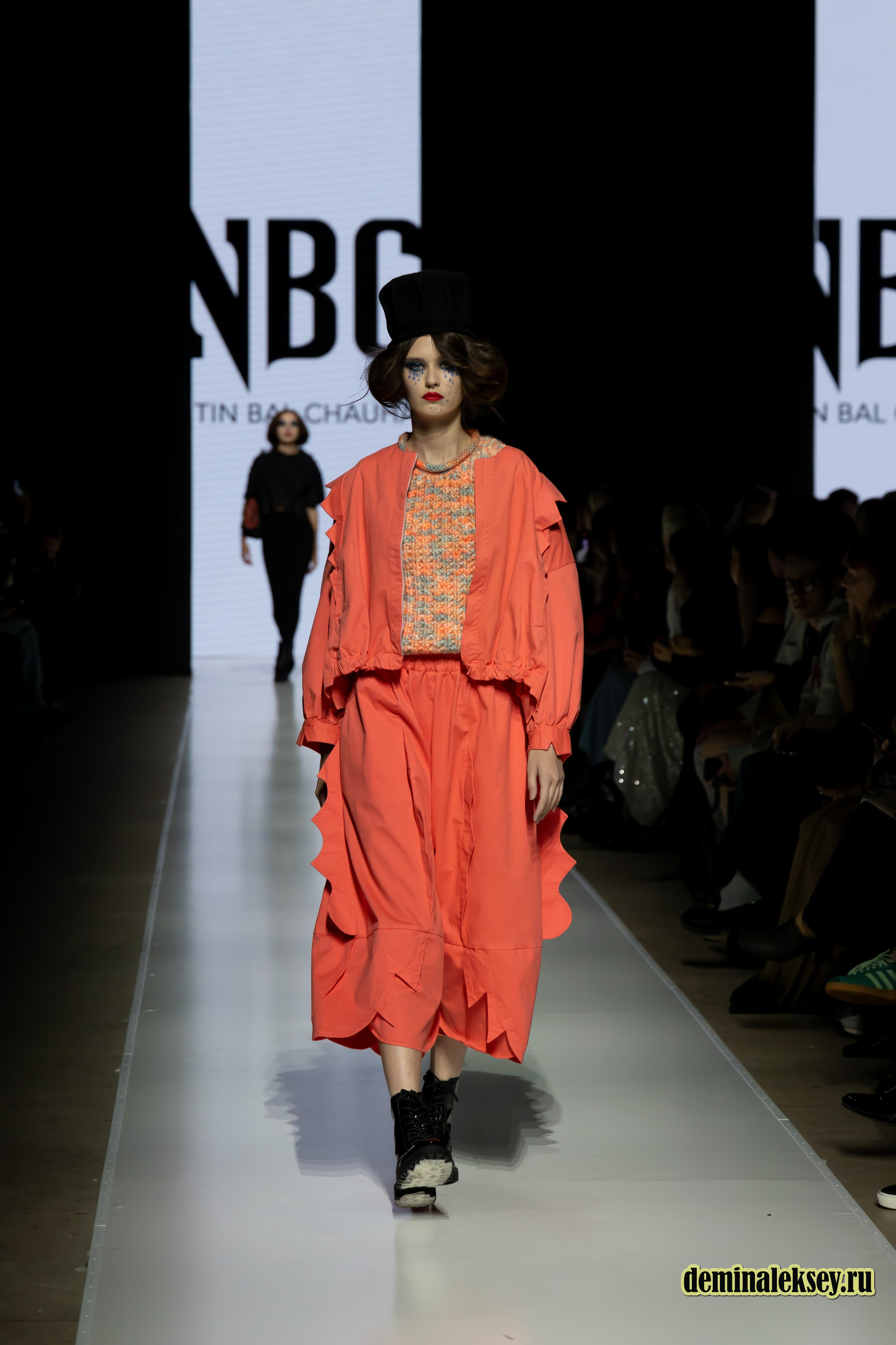 Московская неделя моды 2024 9 октября дизайнер NITIN BAL CHAHUAN presented by Fashion Design Council of India. Репортажный, семейный и студийный фотограф в Москве Демин Алексей