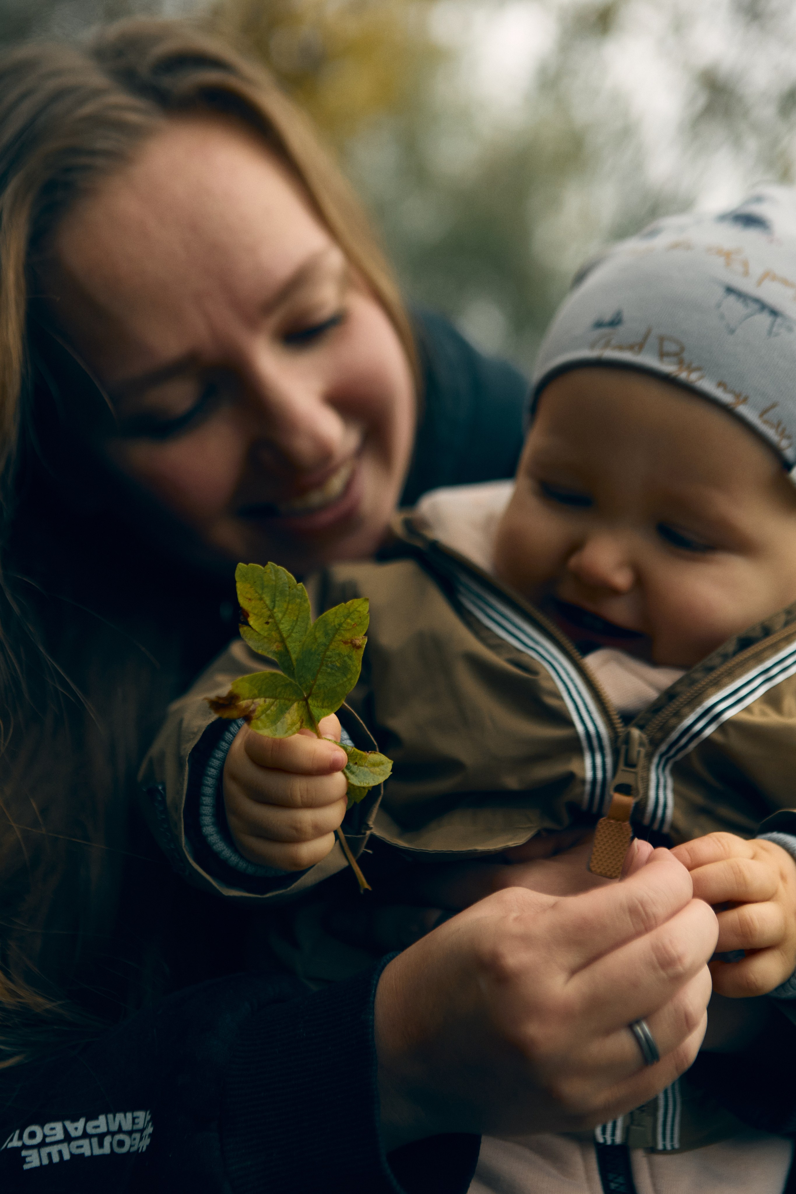 Семейная фотосессия дома и на прогулке в Москве