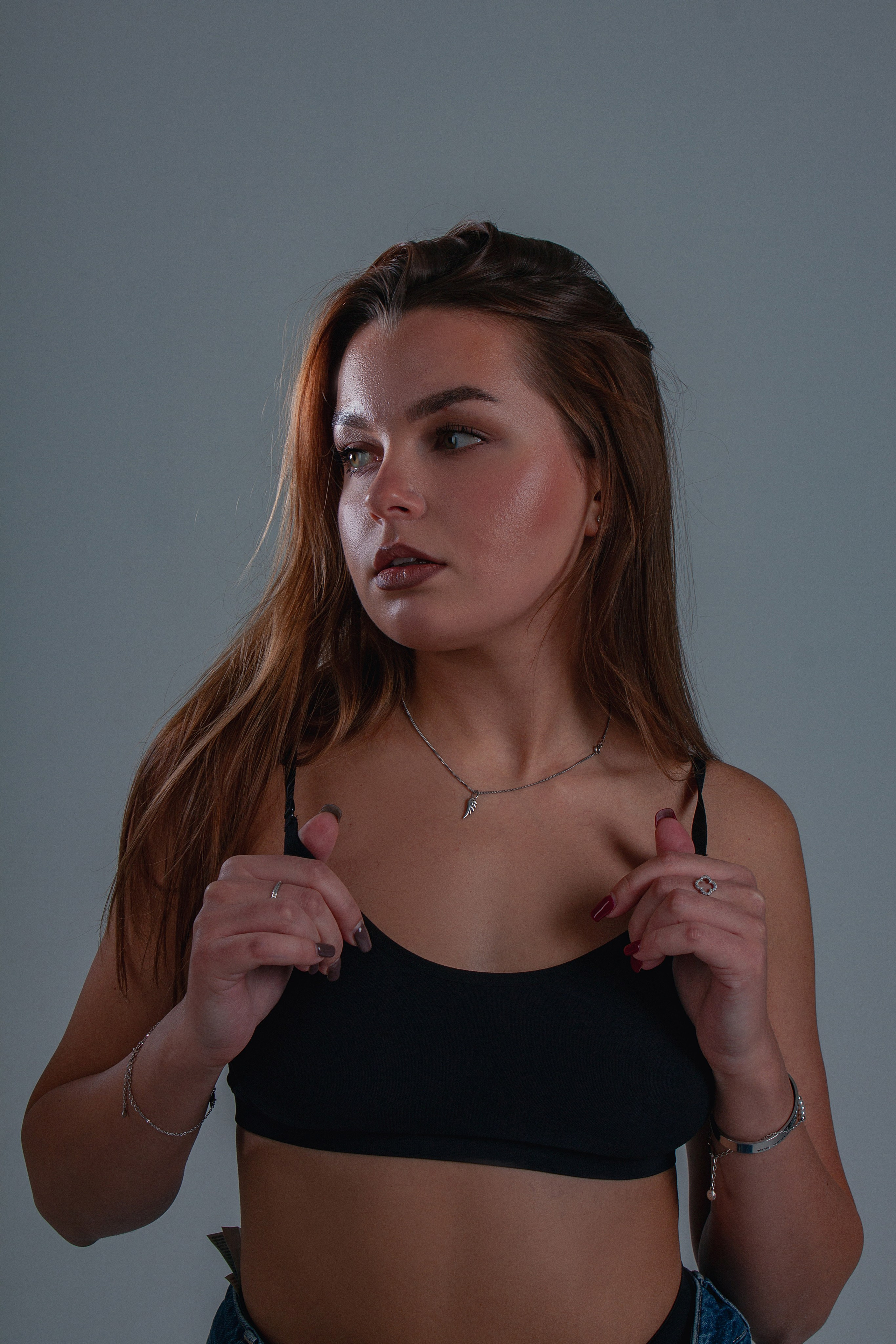 Черно-белая фотосессия в студии в темном ключе. Фотограф Наталья Воронина Москва