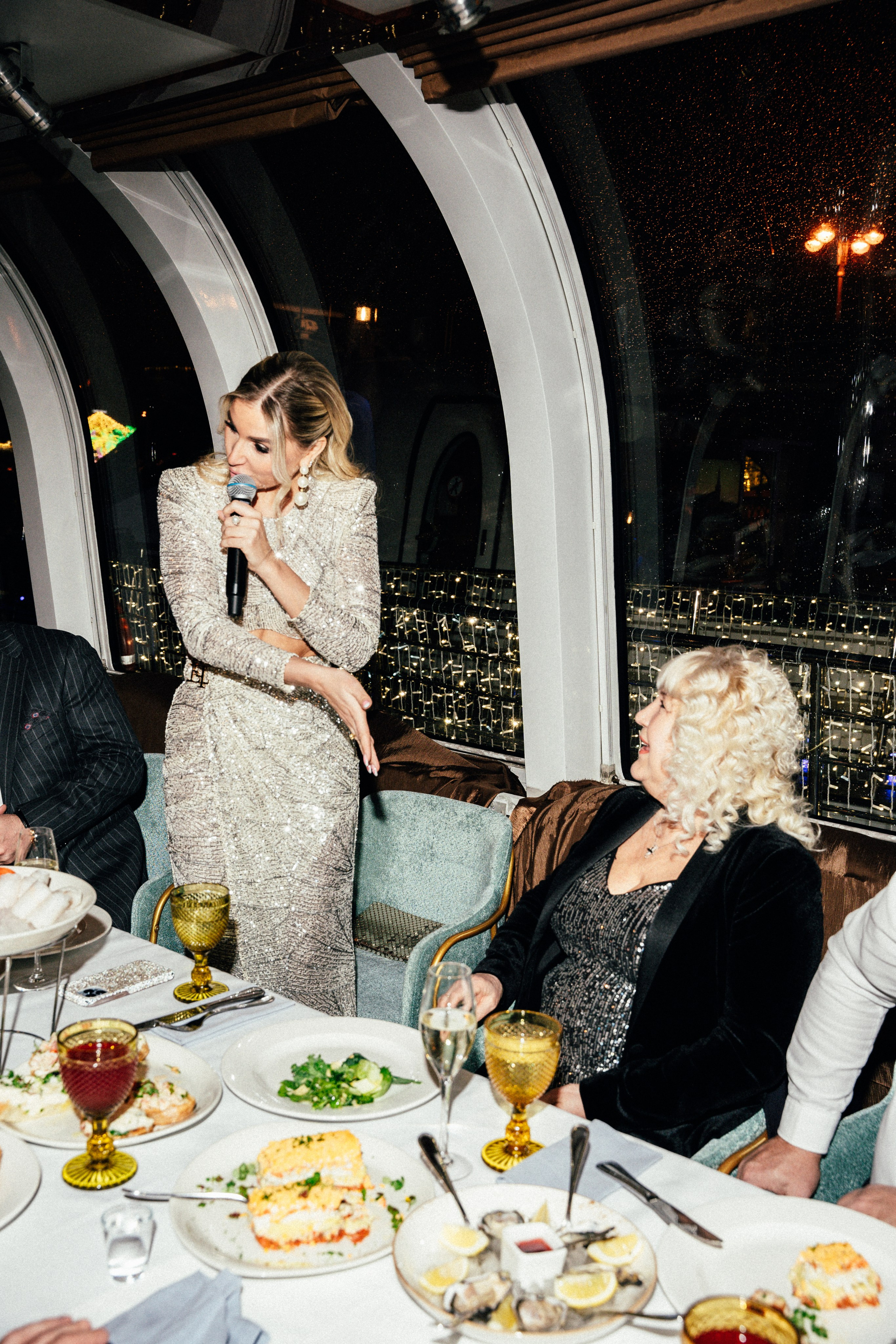 Корпоратив Erwin Река. Портретный и репортажный фотограф