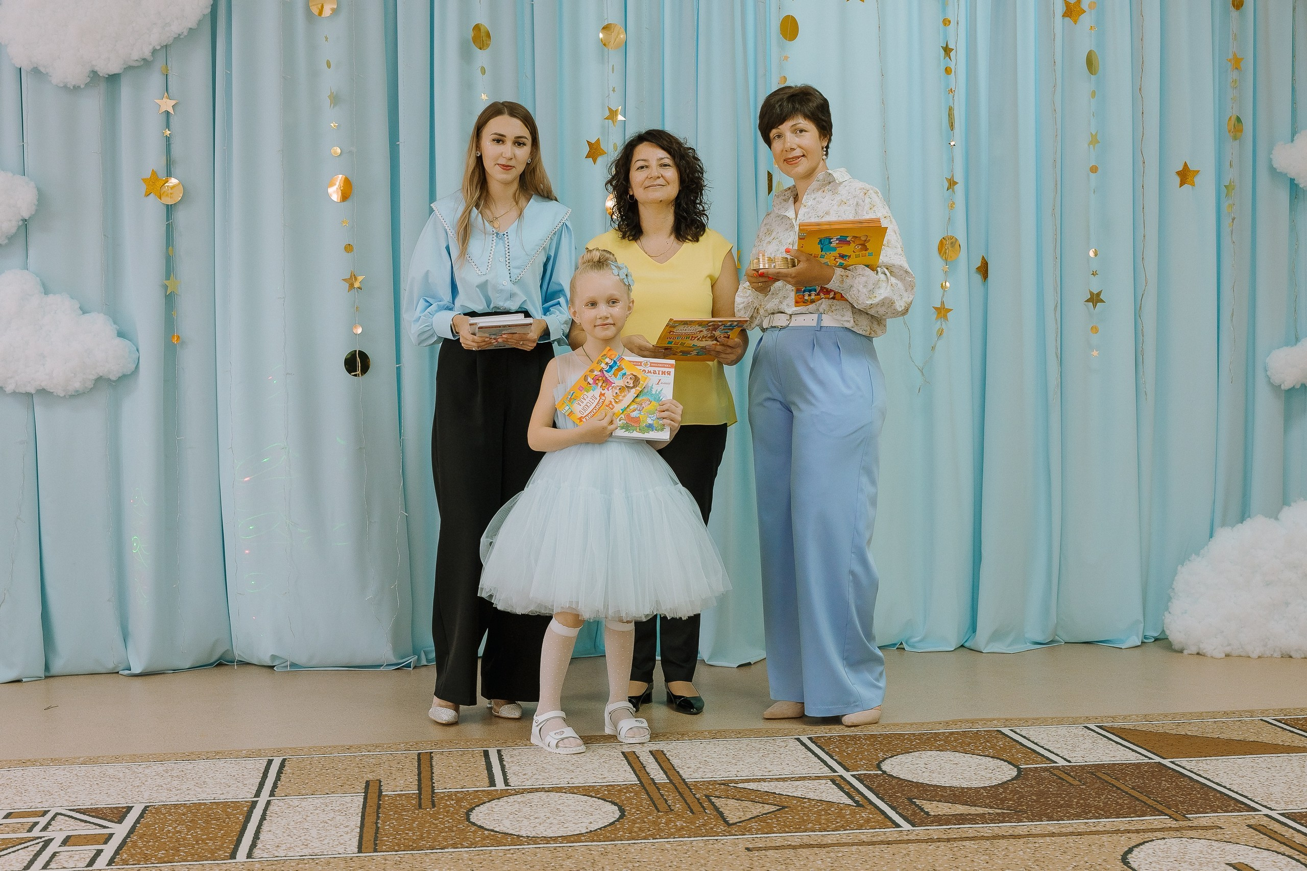 Выпускной в ДС -29. Выпускные альбомы Натальи Бутко: Новороссийск, Анапа, Геленджик