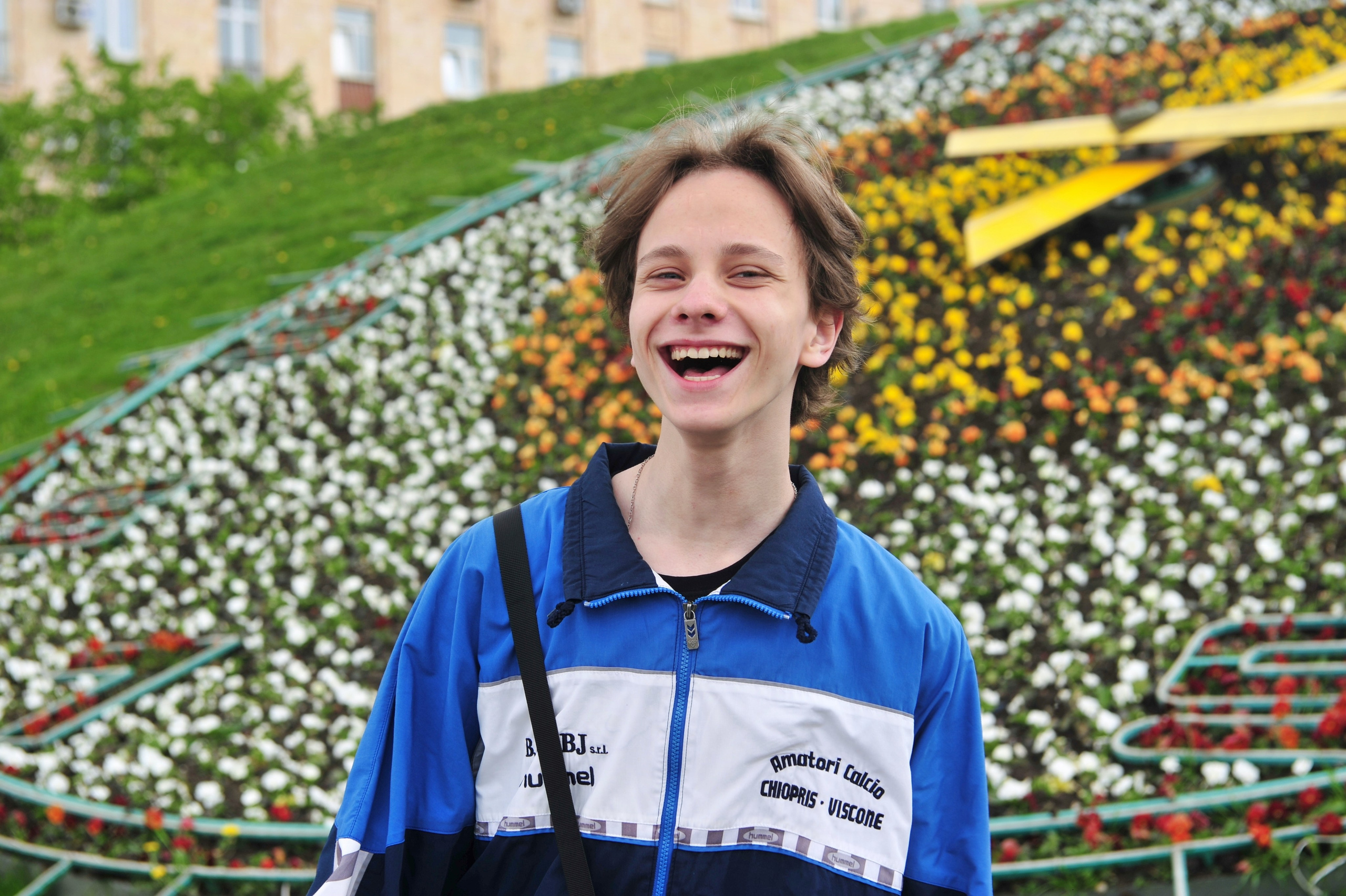 Последний Звонок на Поклонной Горе (уличная фотосессия 9-классников). Свадебный и семейный фотограф в Москве Ирина Гончарова