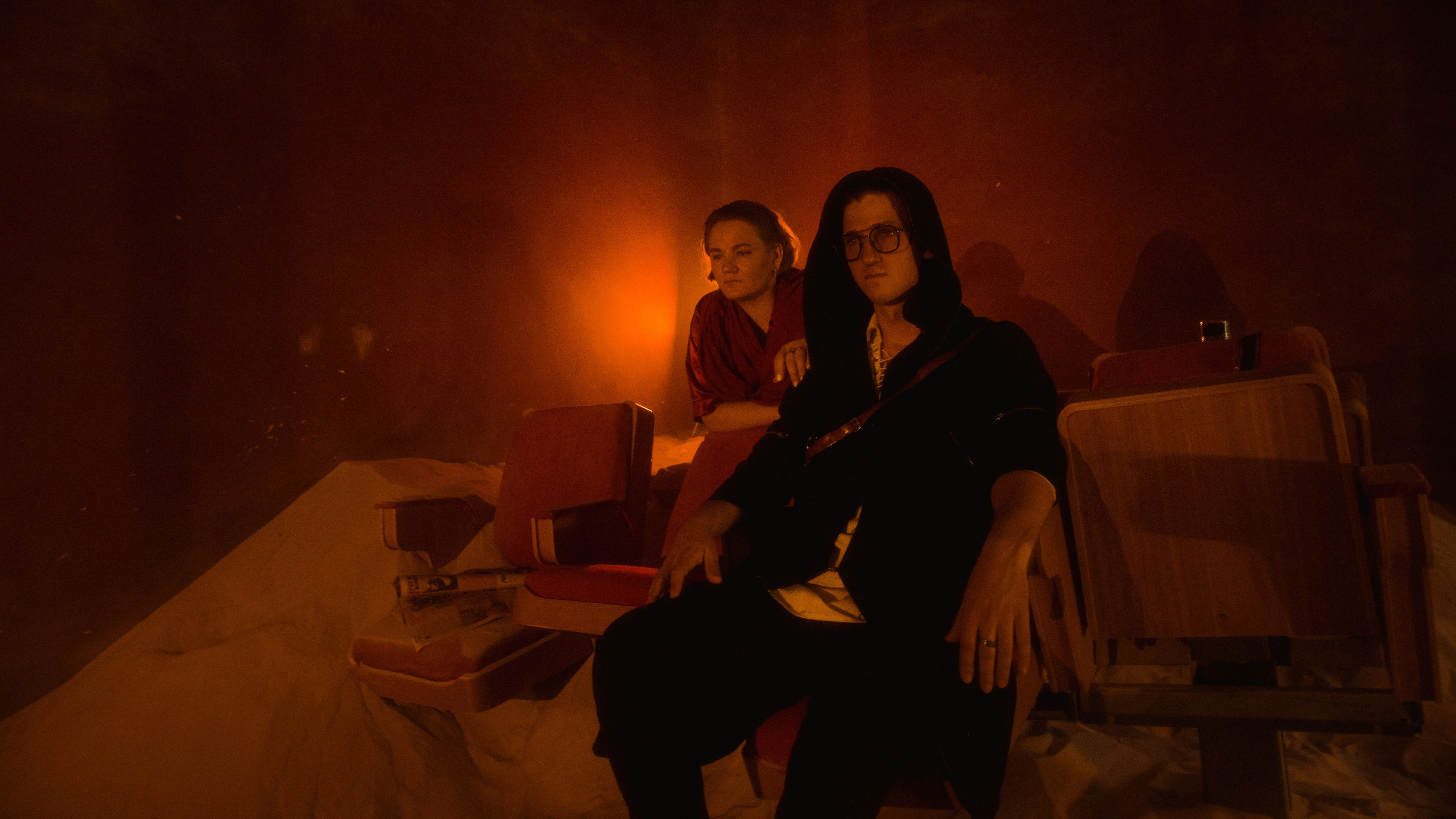 Затерянные в песках. Съемка в стиле антиутопии. Фотограф-режиссер Анастасия Вронская | Кинематографическая фотография