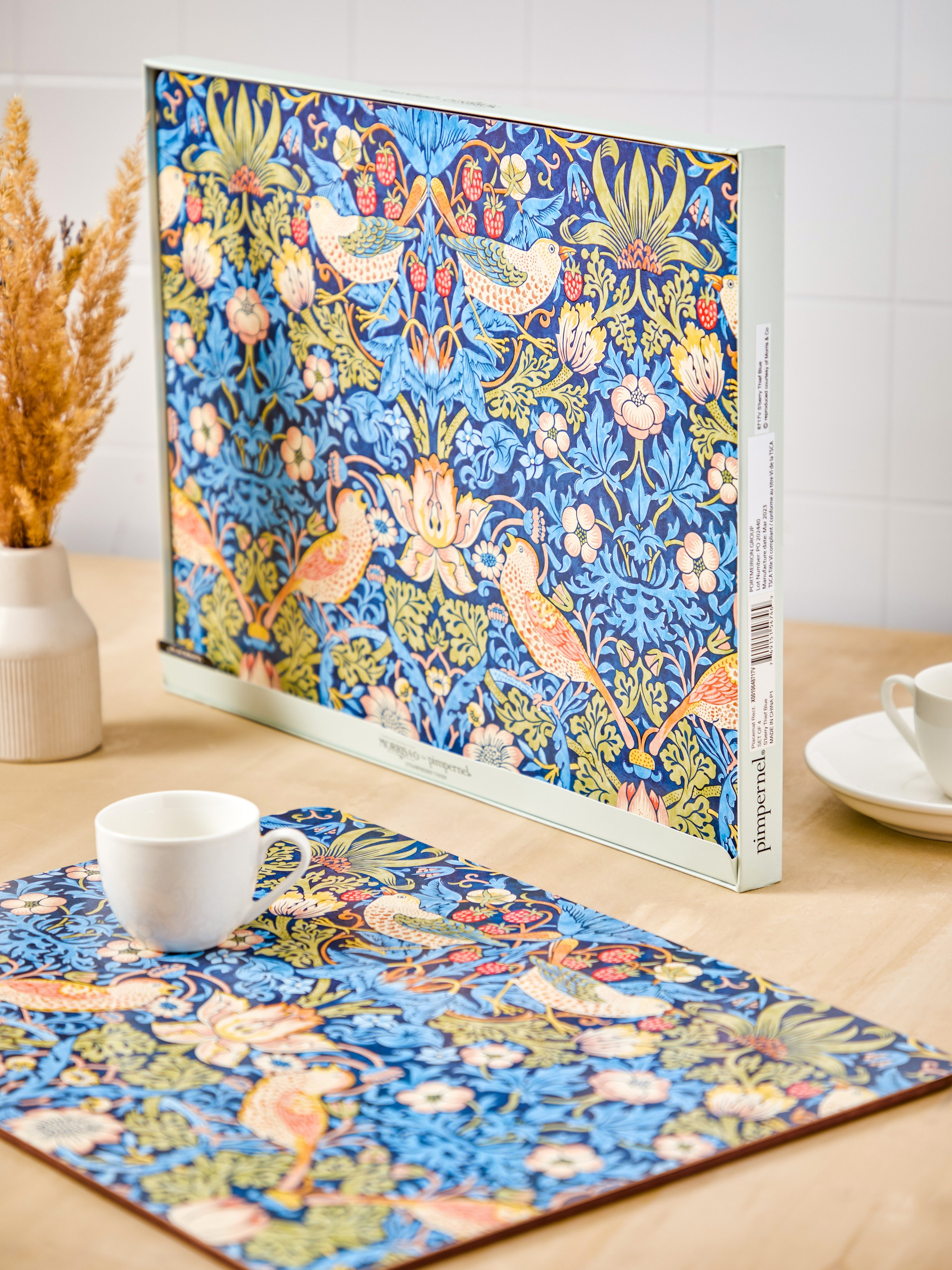 Подложка для стола и подносы. Сайт о предметной, имиджевой и портретной фотографии, фотограф Фил Киреев