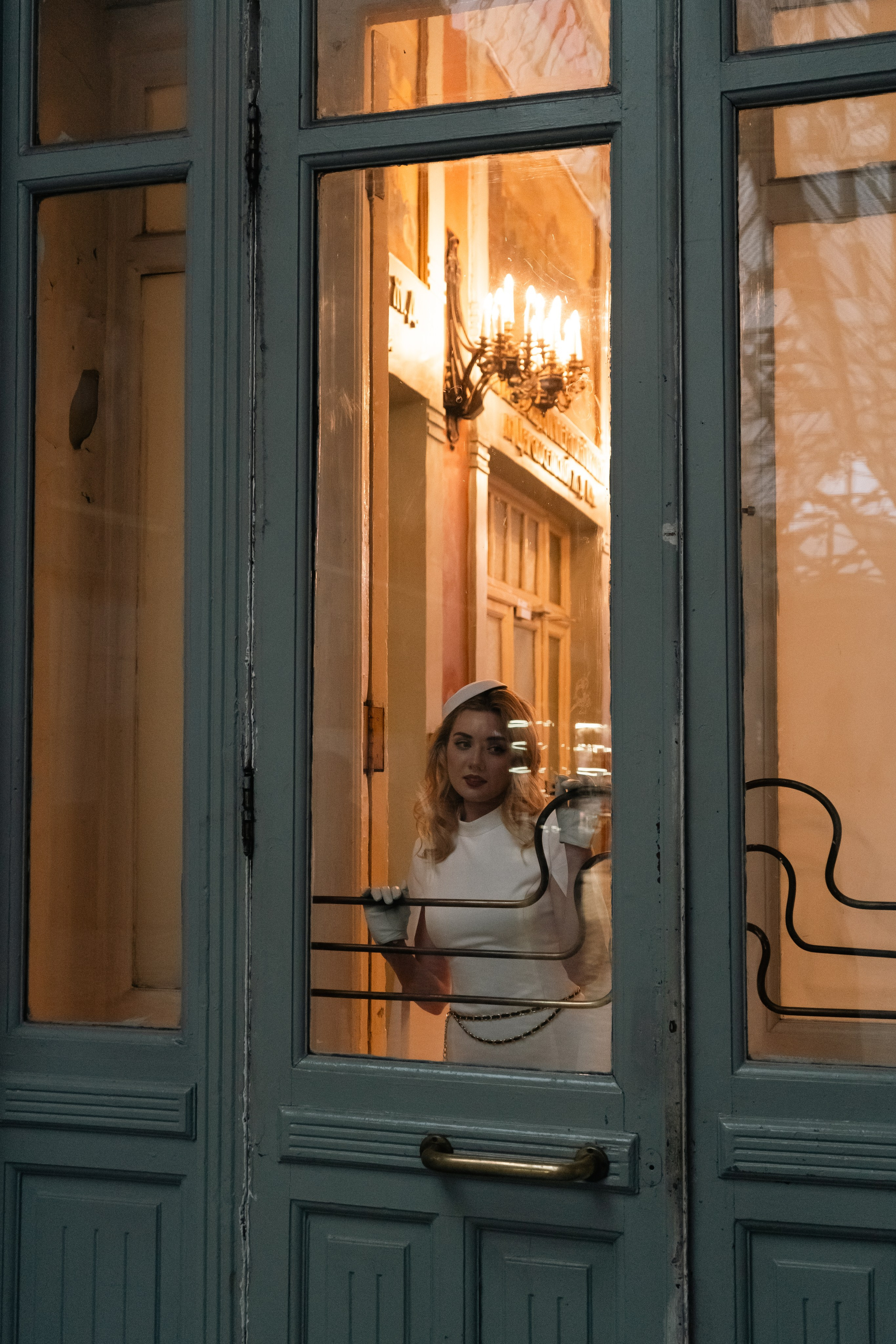 Женский портрет. Витебский вокзал. Фотограф в Санкт-Петербурге Дарья Фелингер