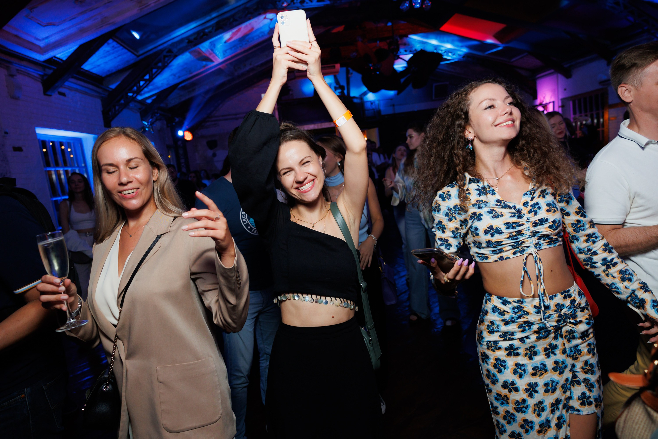 EVEREST VIBE good vibes only 16.08.2023. EVEREST PHOTO REPORT