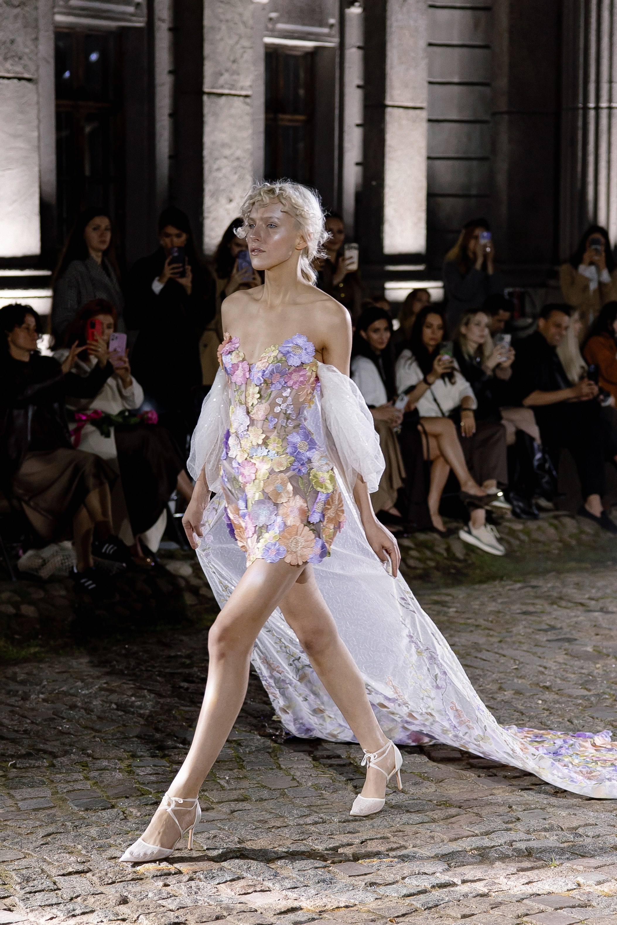 Rara Avis Fashion Show 2025. Свадебный фотограф Москва и Санкт-Петерург Артем Мамонов