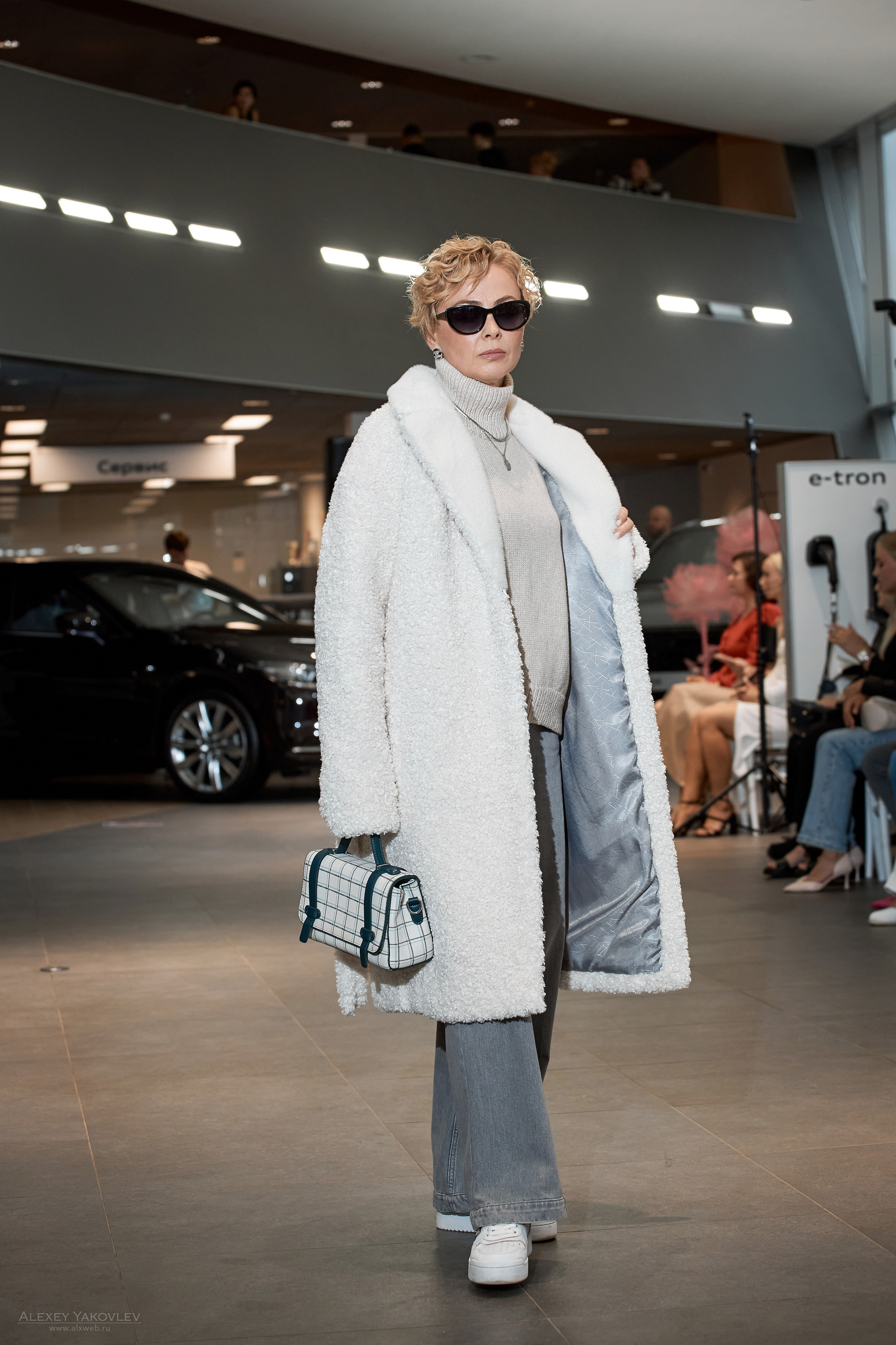 Модный показ PRE-FALL модельной школы Modeling+. Фотограф Алексей Яковлев