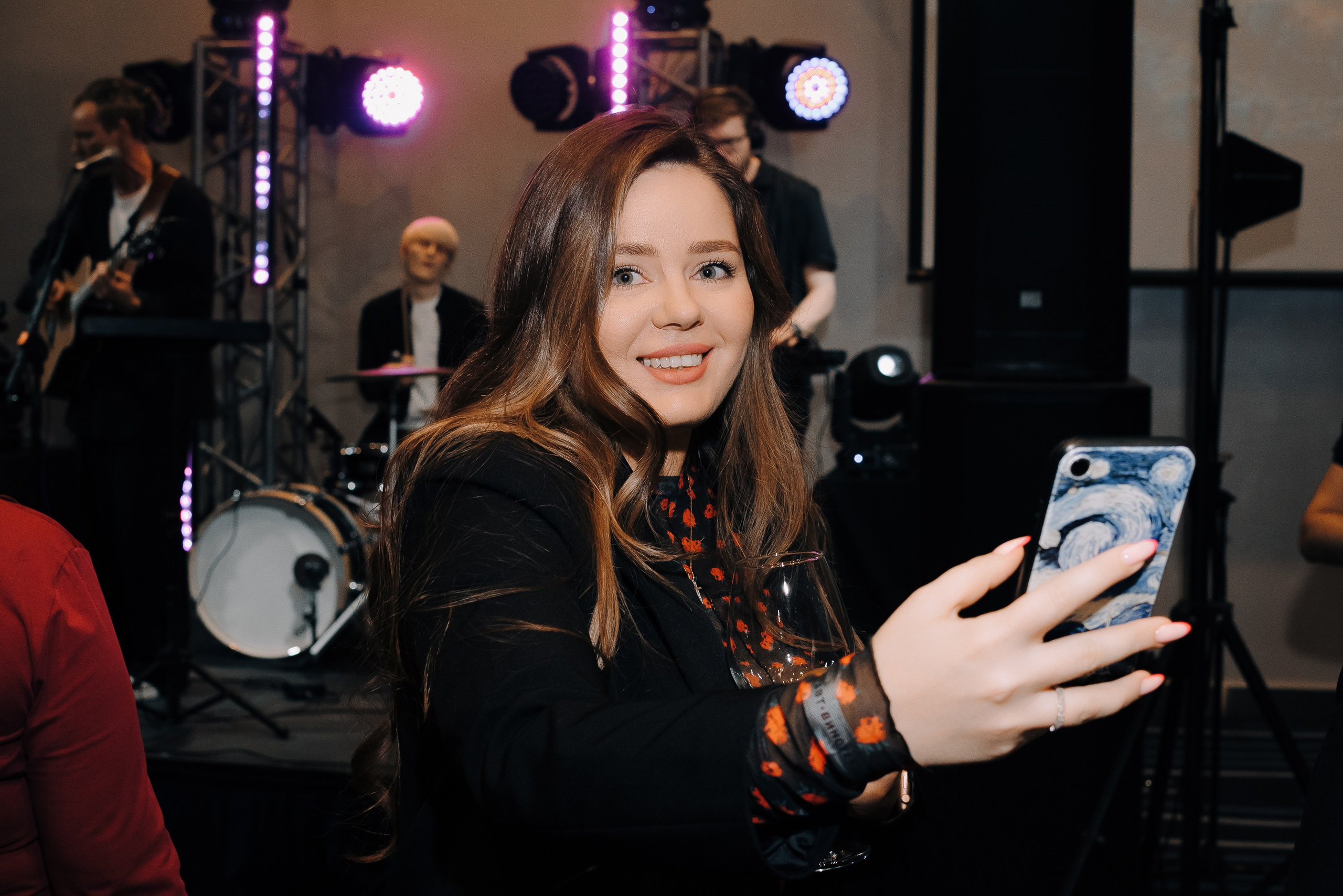 ФЕСТИВАЛЬ ВИНА И КРЕПКИХ НАПИТКОВ МАВТ-ВИНОТЕКА. Репортажный фотограф Зуев Роман г. Челябинск