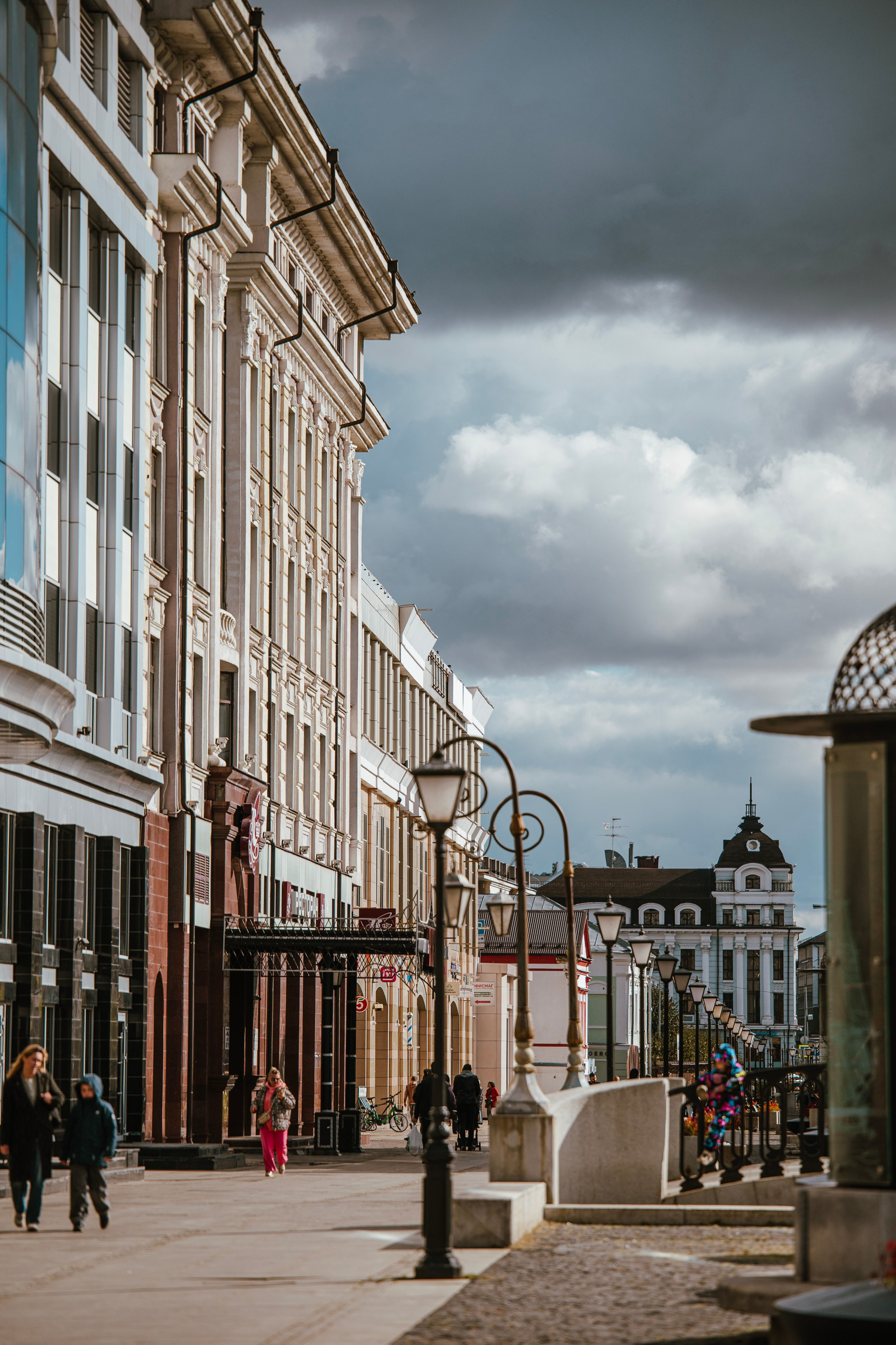 Стрит фото. Свадебный фотограф в Казани, и Зеленодольске Радик Мухаметов