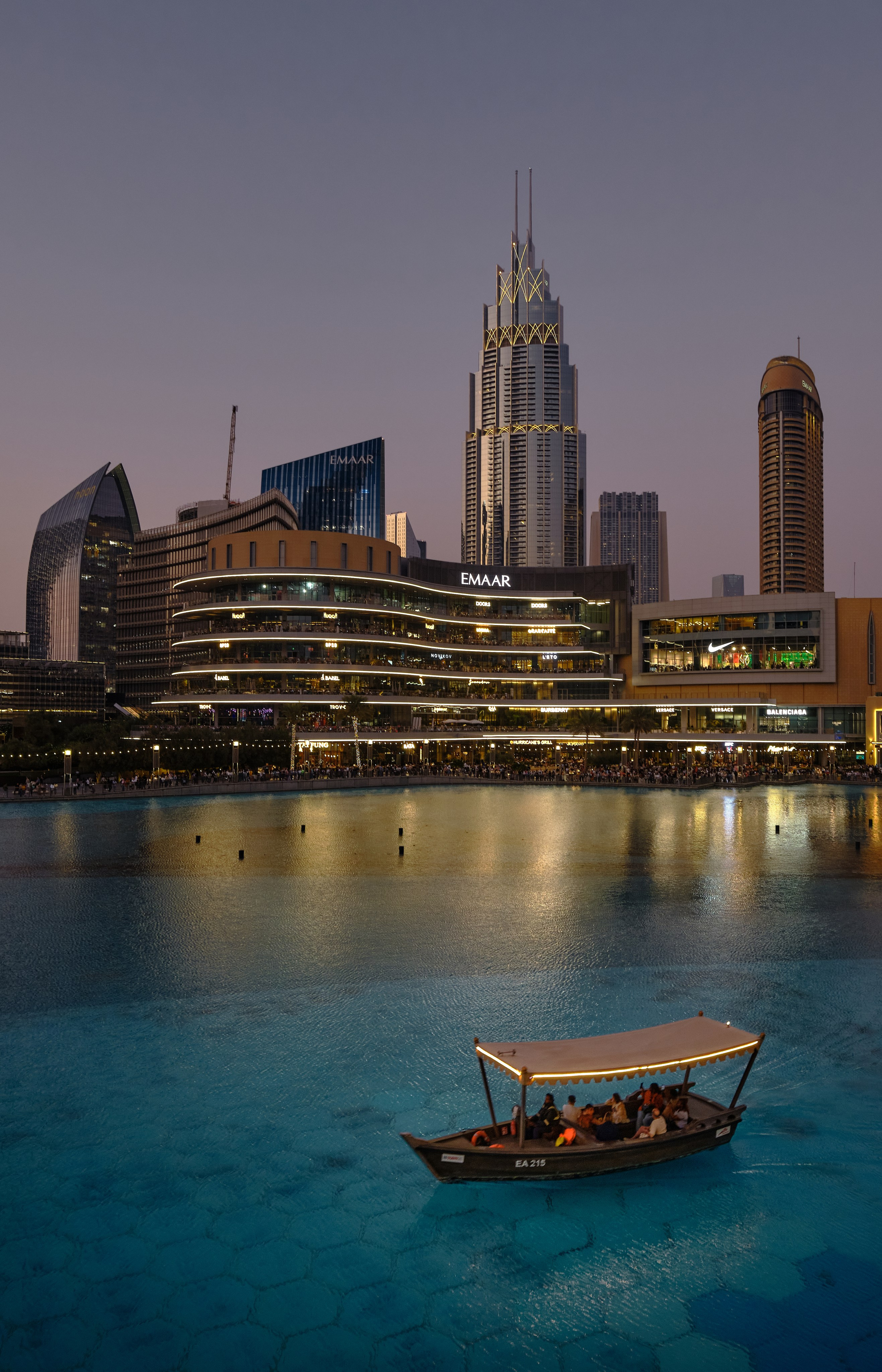 Dubai & Abu Dhabi. Aleksandr Kobtsev