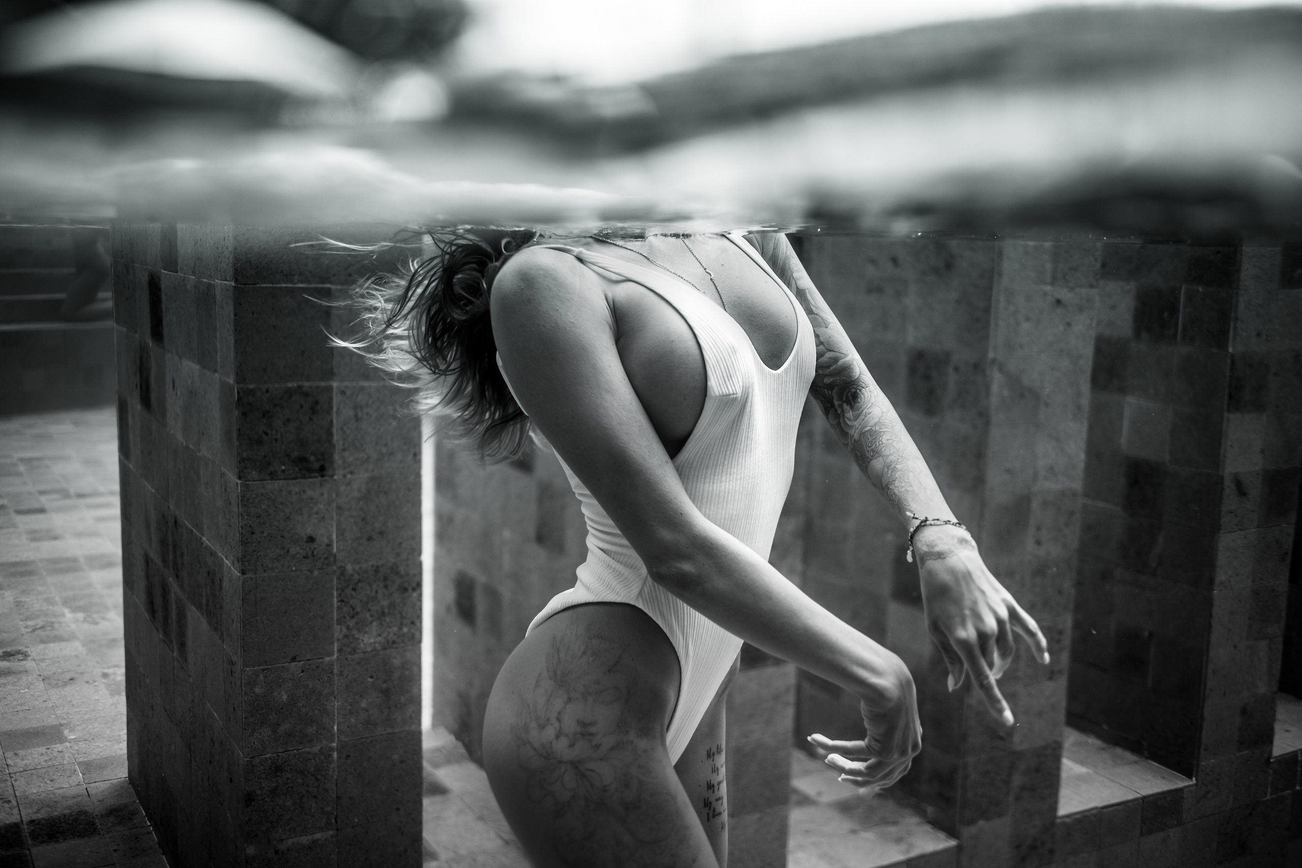 Фотосесии в Бассейне 18+. Лайфстайл Фотограф и Профессиональный Водный Фотограф в Москве