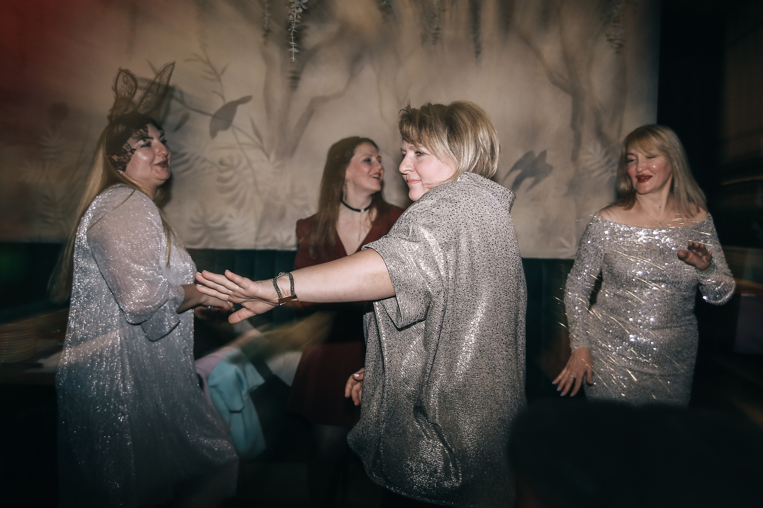 Новогодний корпоратив в стиле 90х и СловоПацана. Антонина Морозова, профессиональный семейный фотограф видеограф