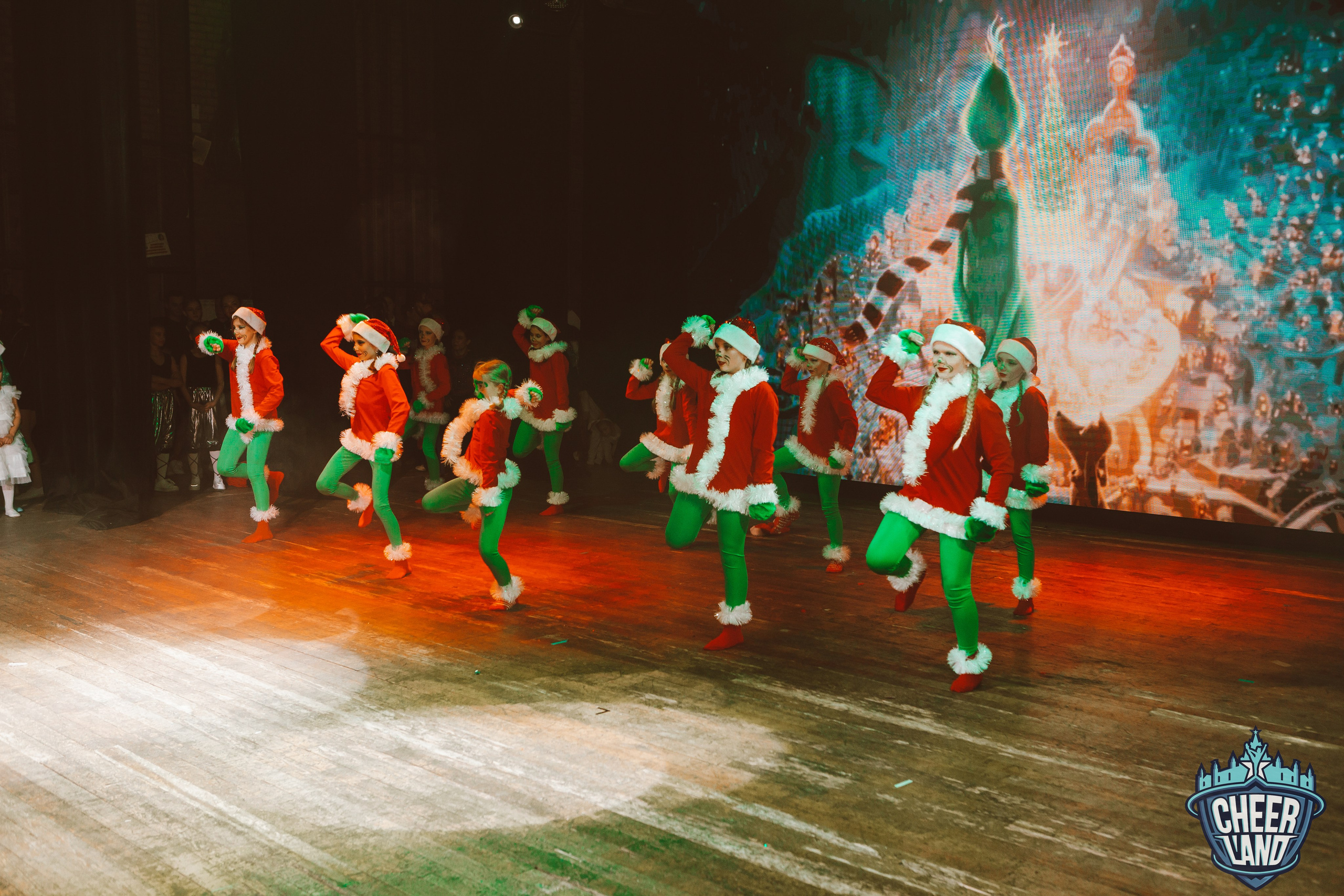 КОСМИЧЕСКОЕ НОВОГОДНЕЕ ПУТЕШЕСТВИЕ «CHEER LAND». Репортажный, семейный, свадебный, портретный фотограф