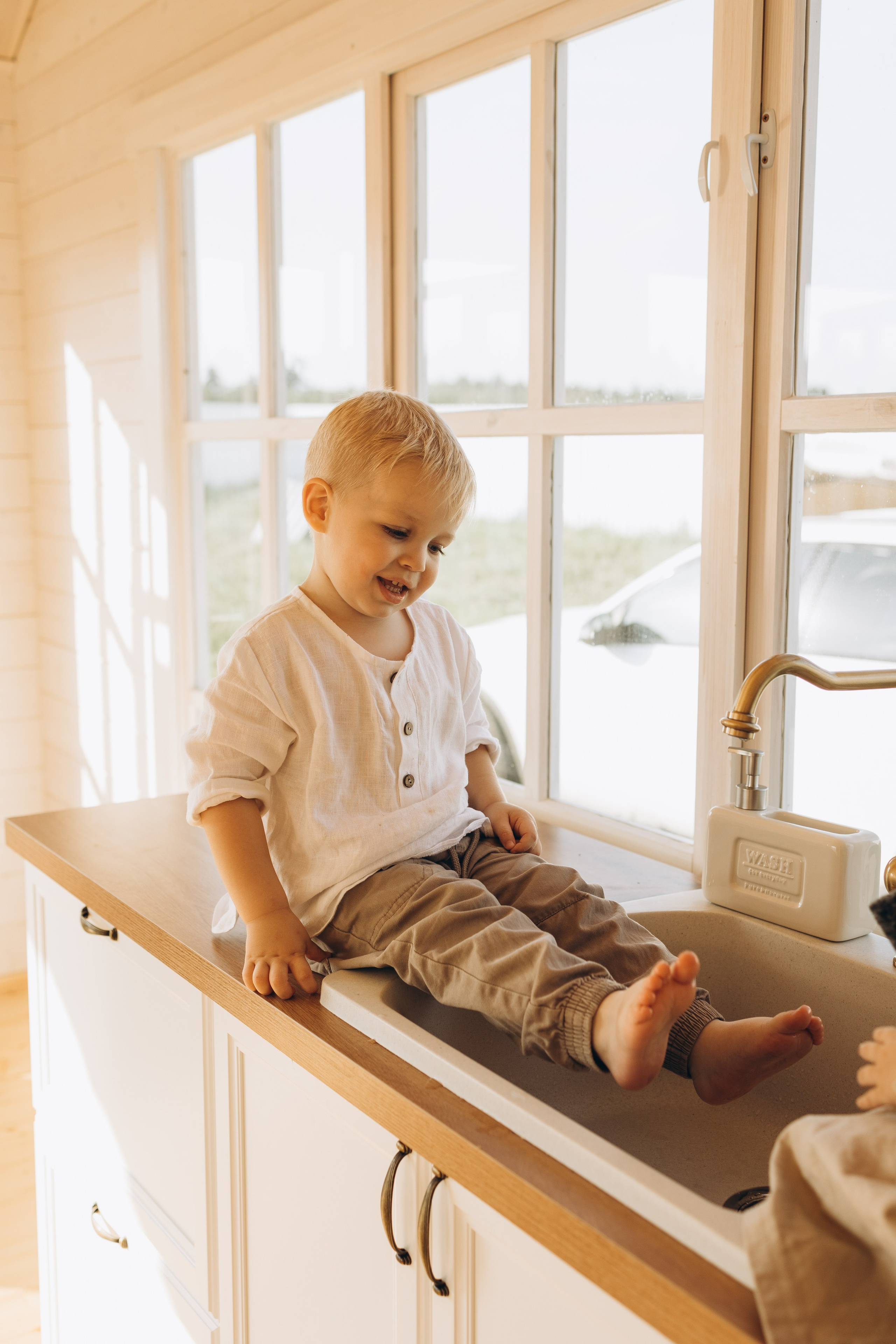 Оля и Мирослава Беседка. Семейный фотограф в Москве Виктория Ястребинская