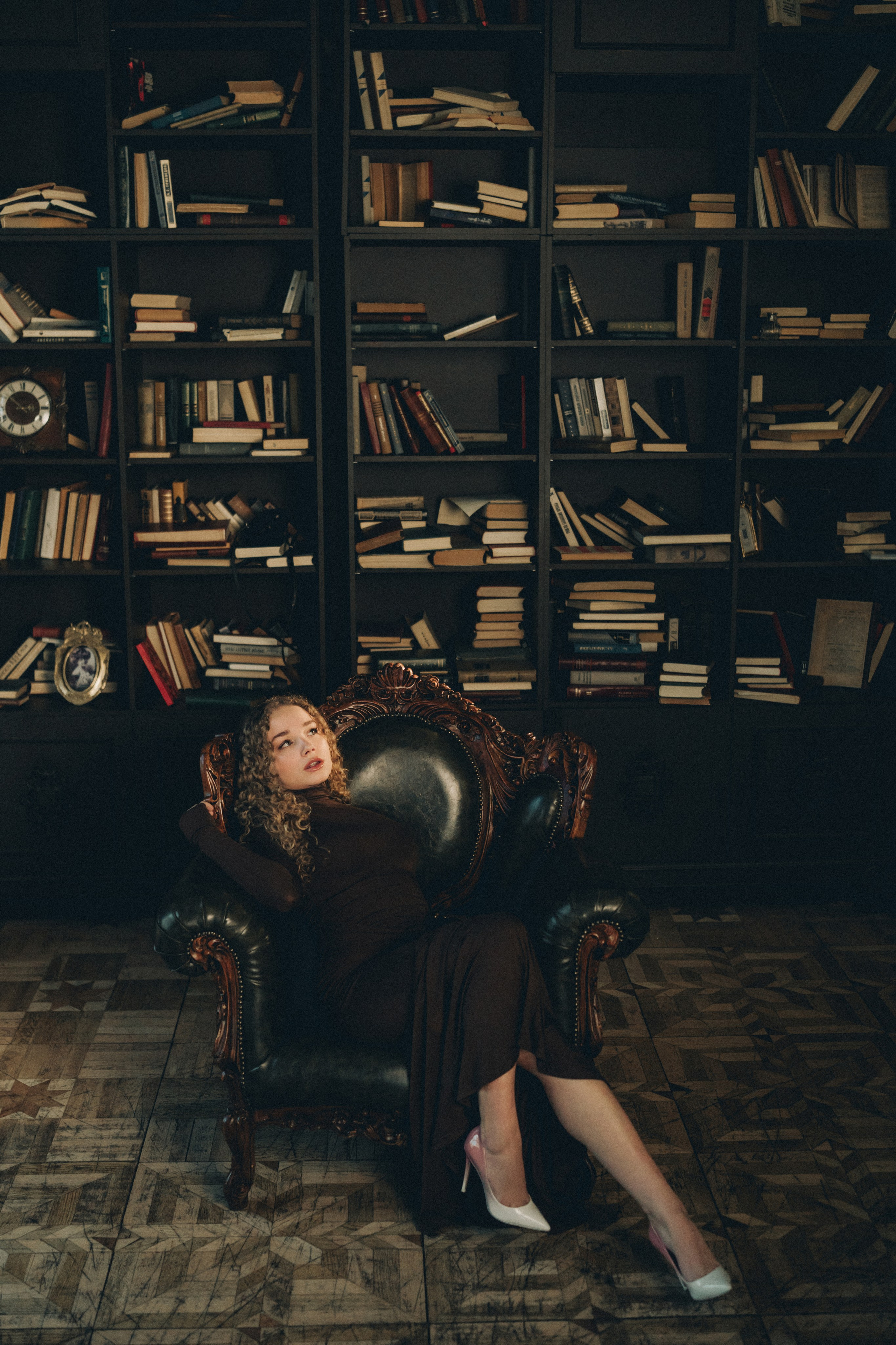 Леся | фотосессия в старинном особняке. Портретный фотограф Москва