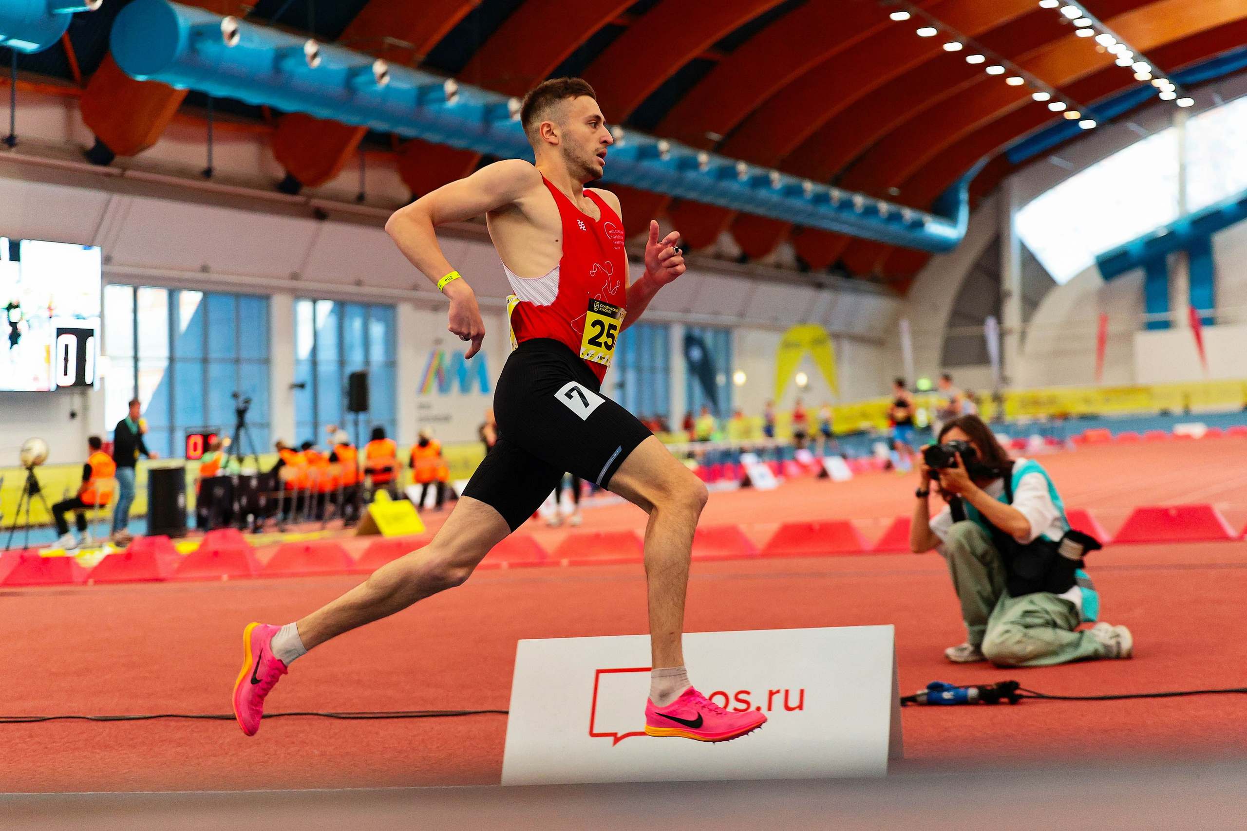 Студенческий кубок Бегового сообщества 1 этап. 2025. Спортивный фотограф в Санкт-Петербурге Илья Vacool